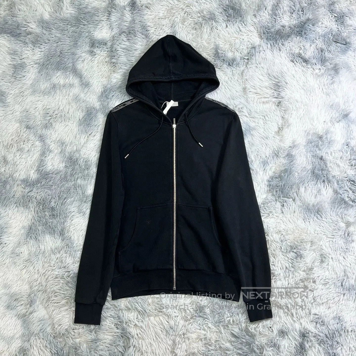 Dior dior black hooded jacket in excellent condition. Size US XL / EU 56 / 4 - 1 Thumbnail