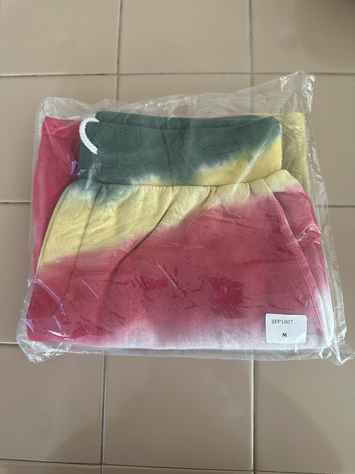 Flatbush Zombies Flatbush Zombies Basketball Tie Dye Shorts Radiant Trifecta Size US 30 / EU 46 - 2 Thumbnail