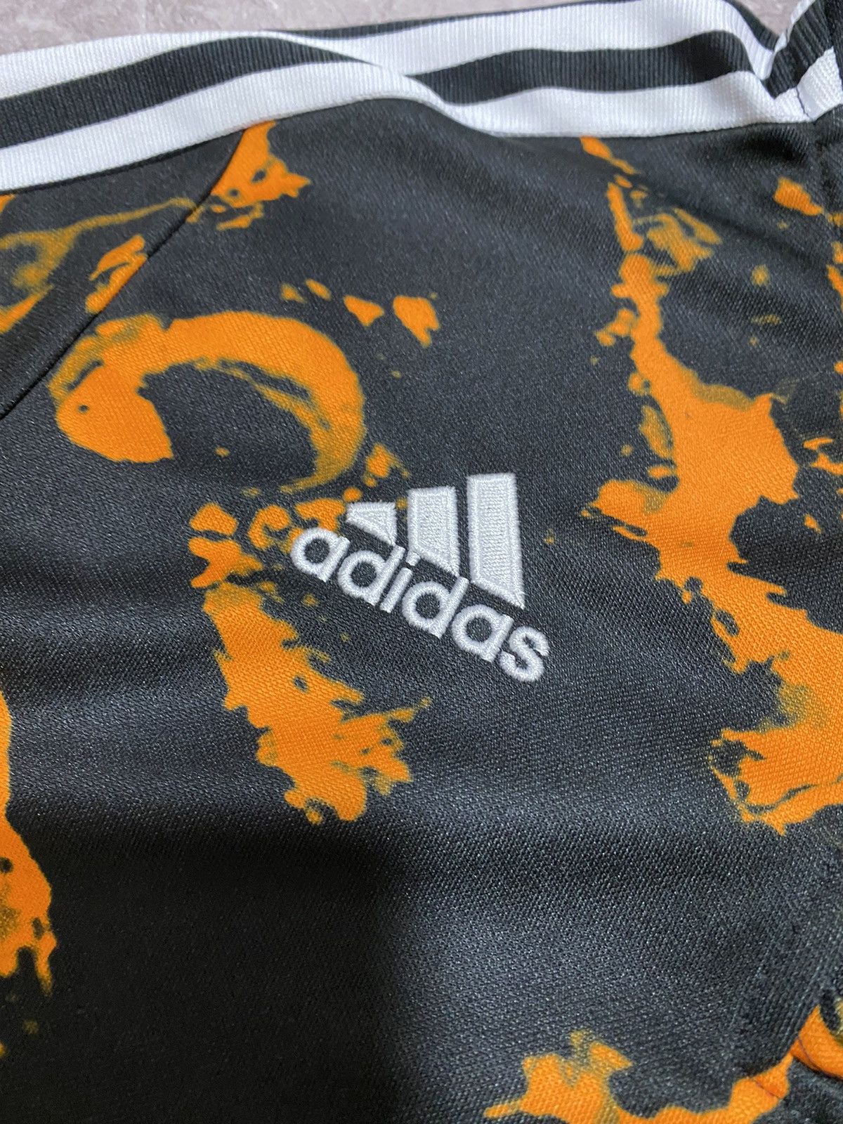 Adidas Adidas 2020 Juventus Training Long Sleeve Soccer Jersey Size US M / EU 48-50 / 2 - 7 Thumbnail