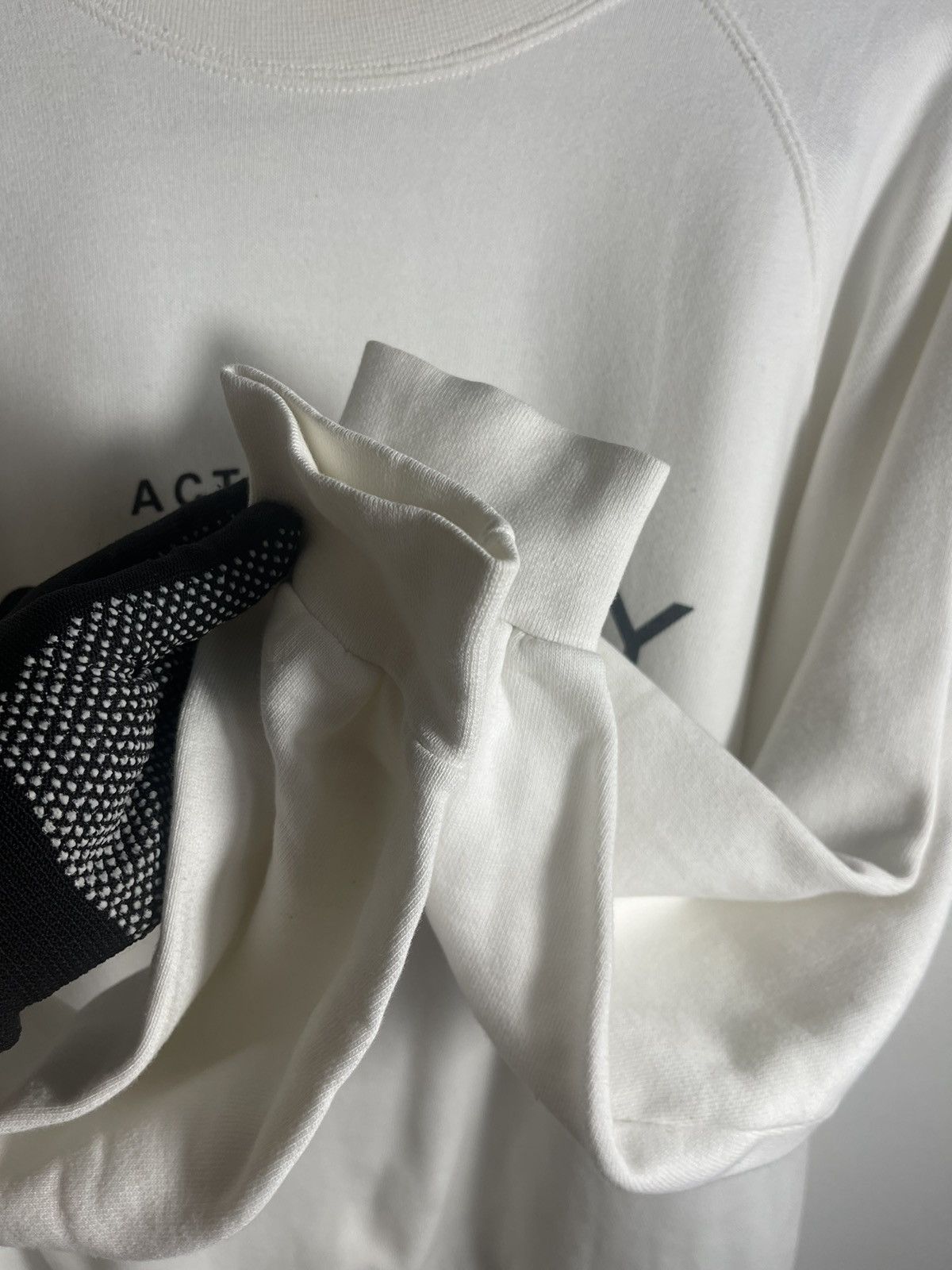 Givenchy Vintage Active Sports De Givenchy sweatshirt crewneck Size US M / EU 48-50 / 2 - 5 Thumbnail