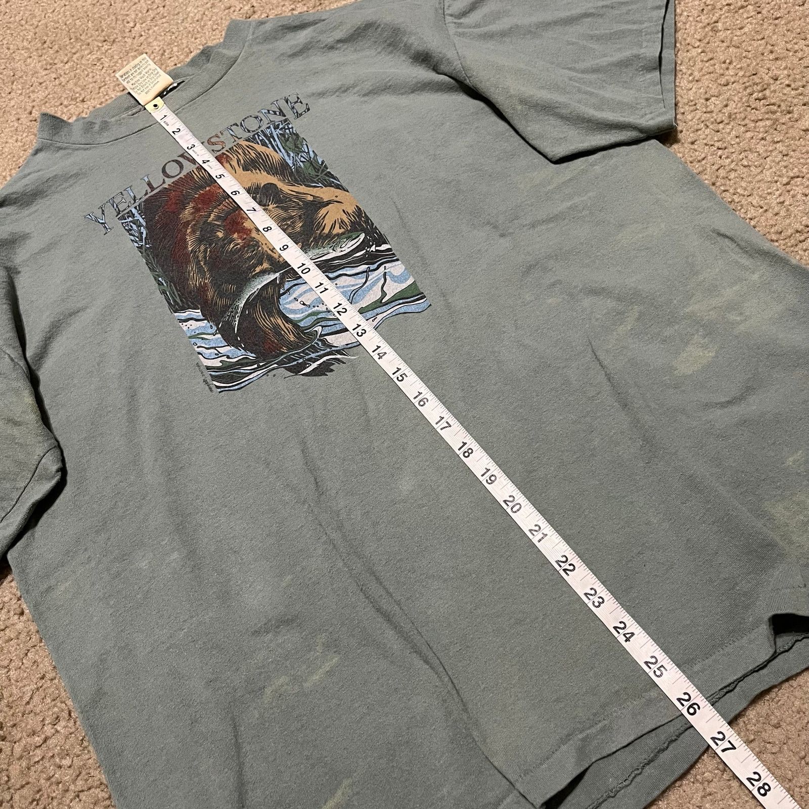 Other Vintage Yellowstone Grizzly Bear Graphic Tee Shirt Large Size US L / EU 52-54 / 3 - 6 Thumbnail