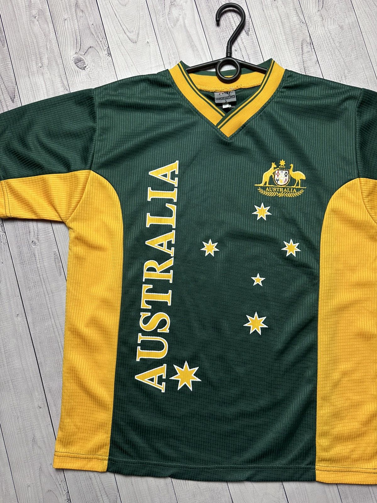 Vintage Vintage Australia soccer jersey size S big logo Size US S / EU 44-46 / 1 - 2 Thumbnail