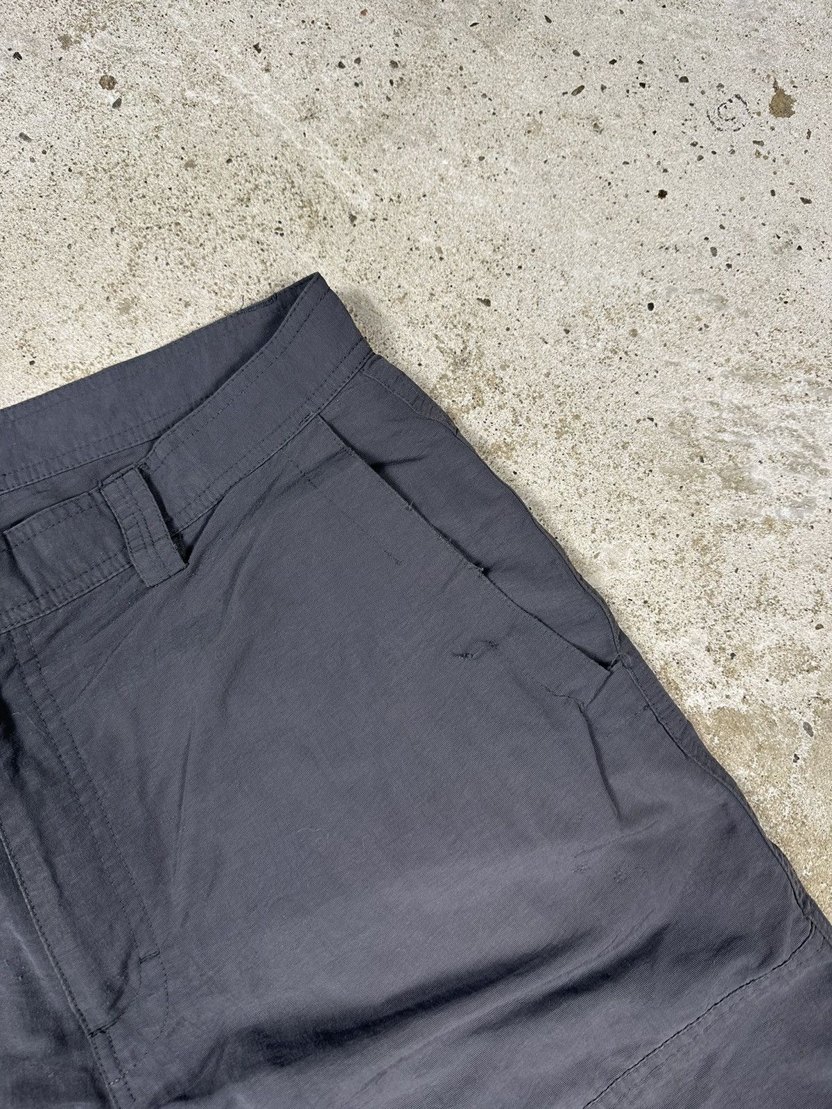 The North Face Vintage Y2K The North Face Grey Cargo Carpenter Pants Size US 34 / EU 50 - 8 Thumbnail