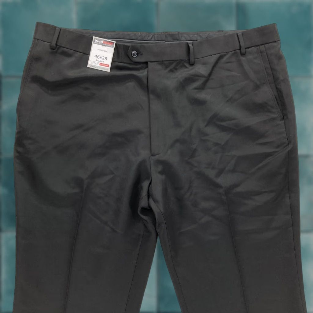 Roundtree & Yorke VINTAGE Roundtree & Yorke TravelSMART Dress Pants Mens 46x28 Black Microfiber Flat Front Size US 30 / EU 46 - 1 Thumbnail