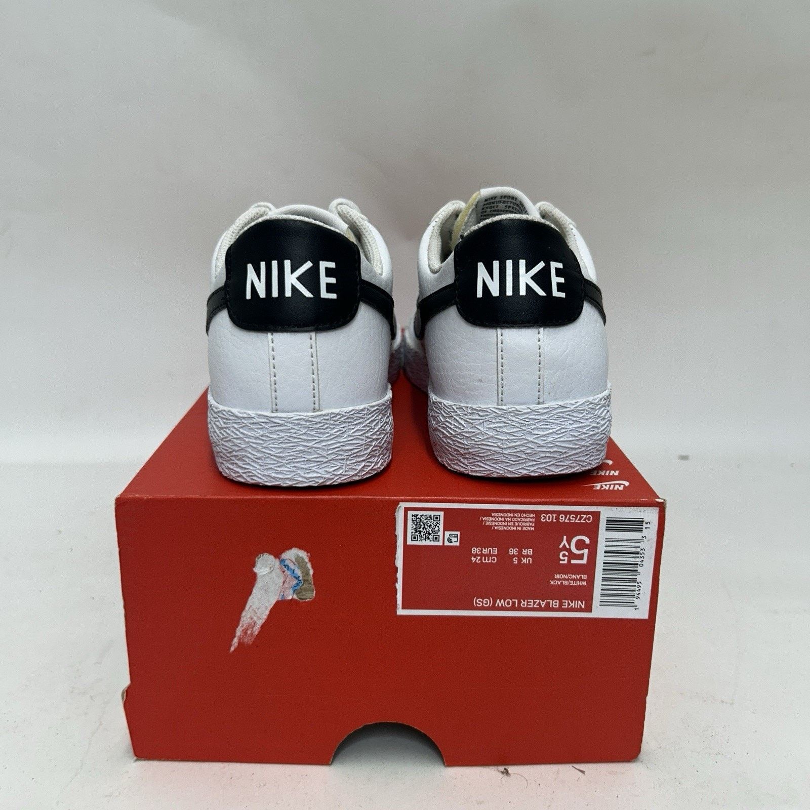Nike Nike Blazer Low GS “White Black” CZ7576-103 Size US 7 / IT 37 - 4 Thumbnail