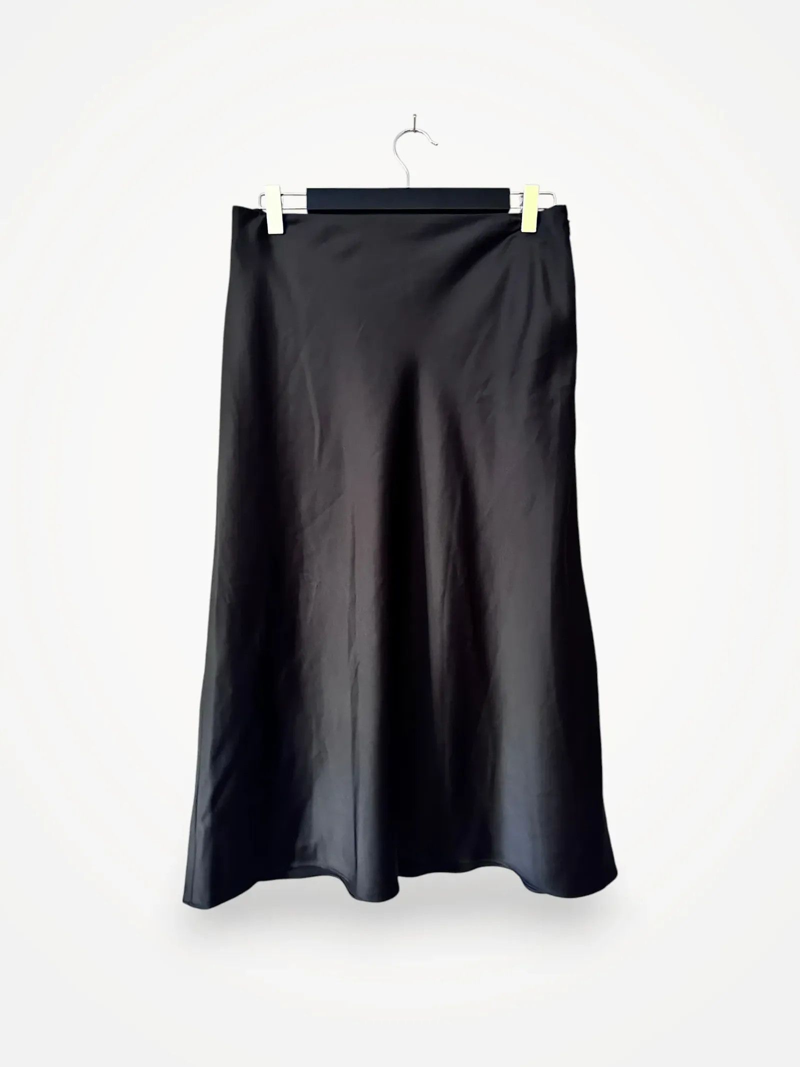 Uniqlo Uniqlo Skirt Size 29" - 1 Thumbnail