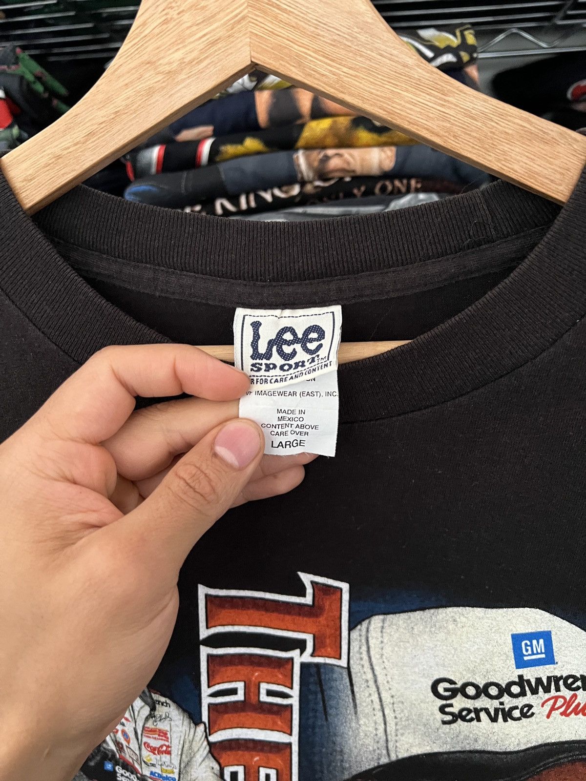 Lee 90s NASCAR Dale Earnhardt The Man Tee Size US L / EU 52-54 / 3 - 4 Thumbnail