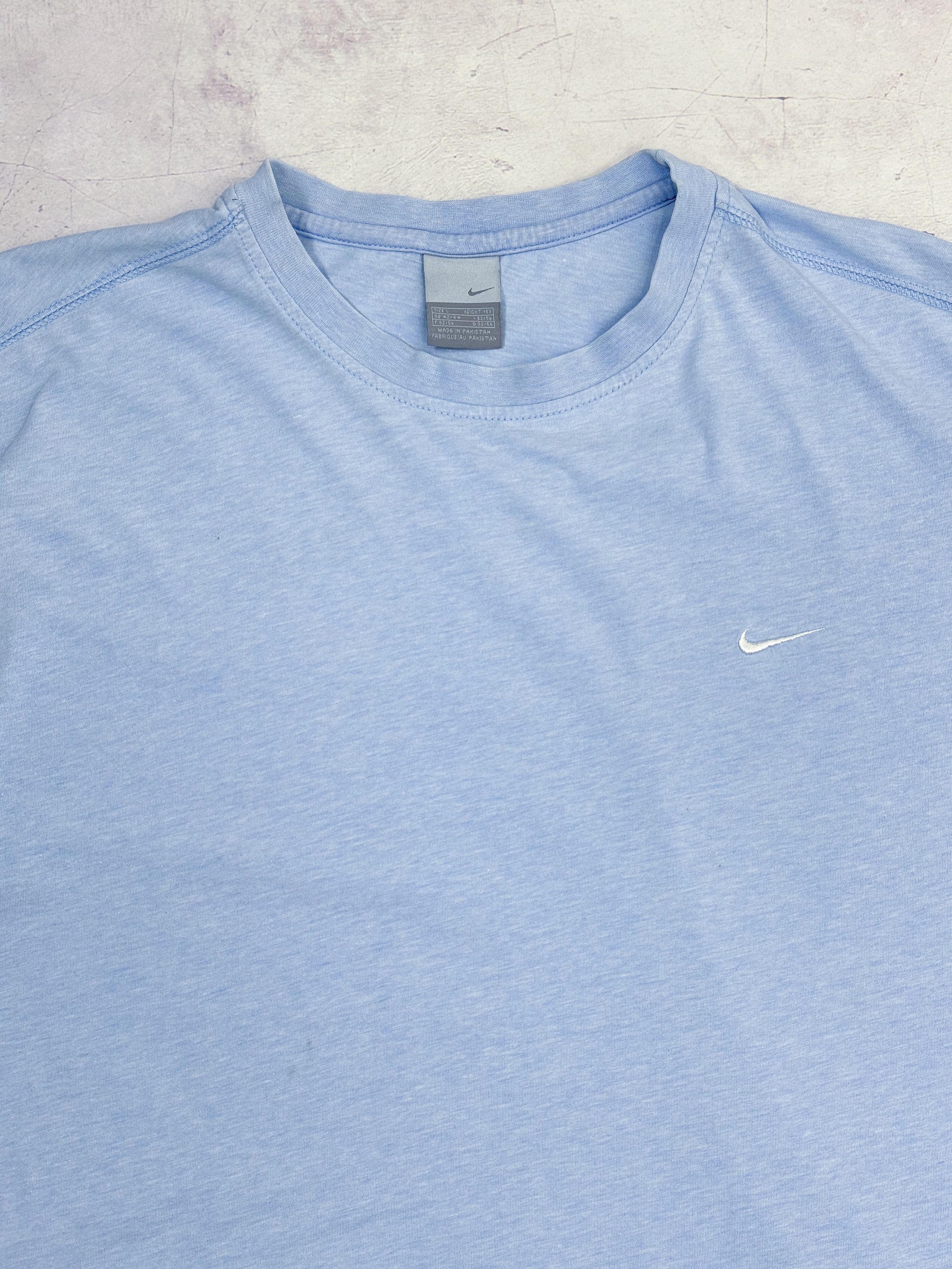 Nike × Vintage Nike T-Shirt Small Swoosh Logo Y2K Size US L / EU 52-54 / 3 - 3 Thumbnail