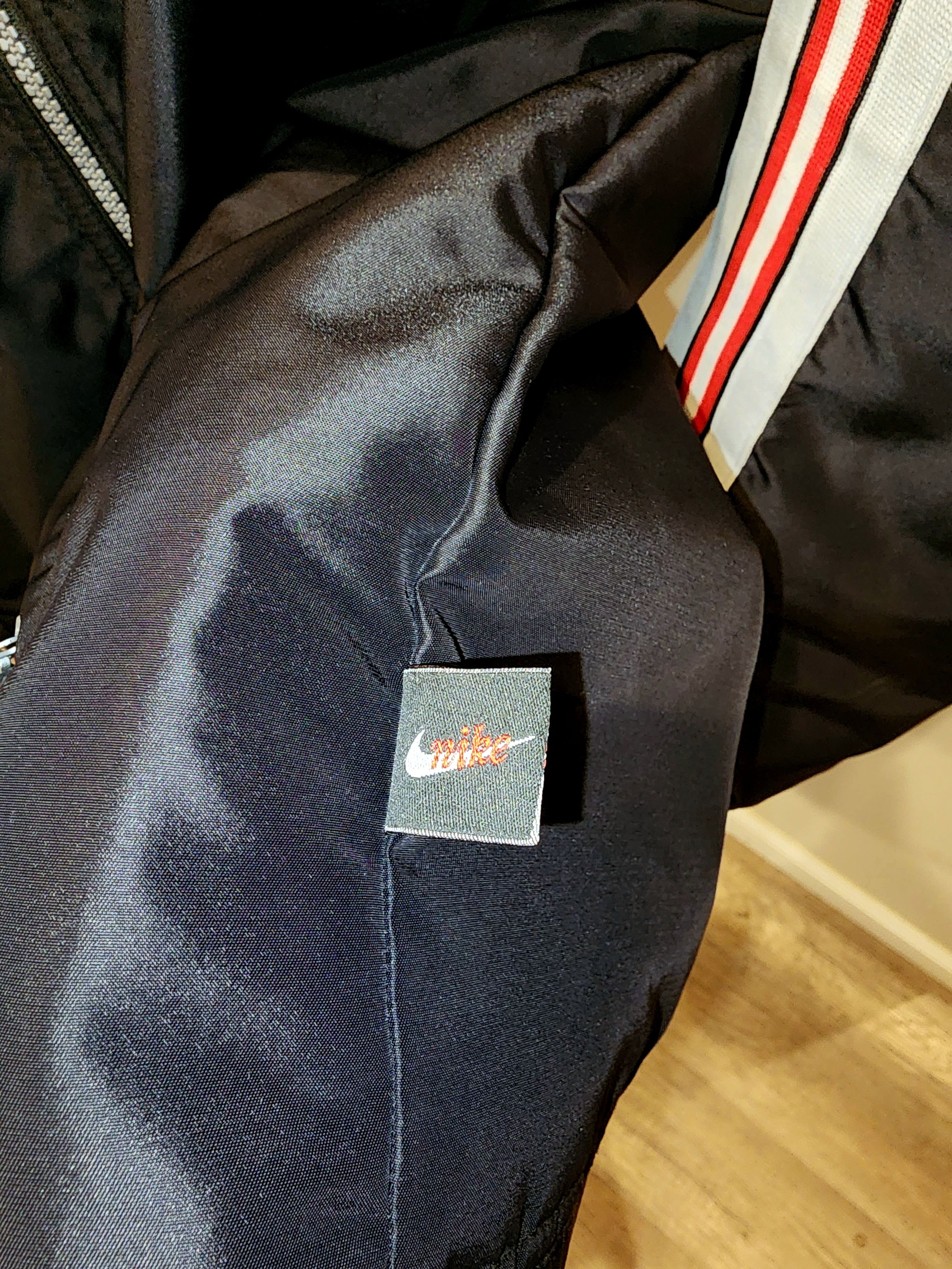 Nike 90s Nike Black zip up jacket Size US L / EU 52-54 / 3 - 7 Thumbnail