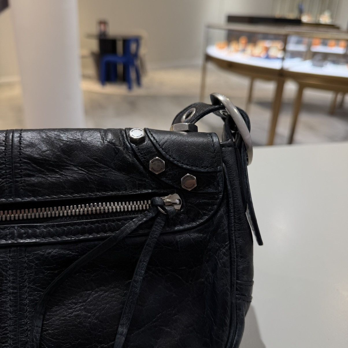 Balenciaga Balenciaga Le Cagole Leather Flap Bag Xs 2022 Size ONE SIZE - 7 Thumbnail