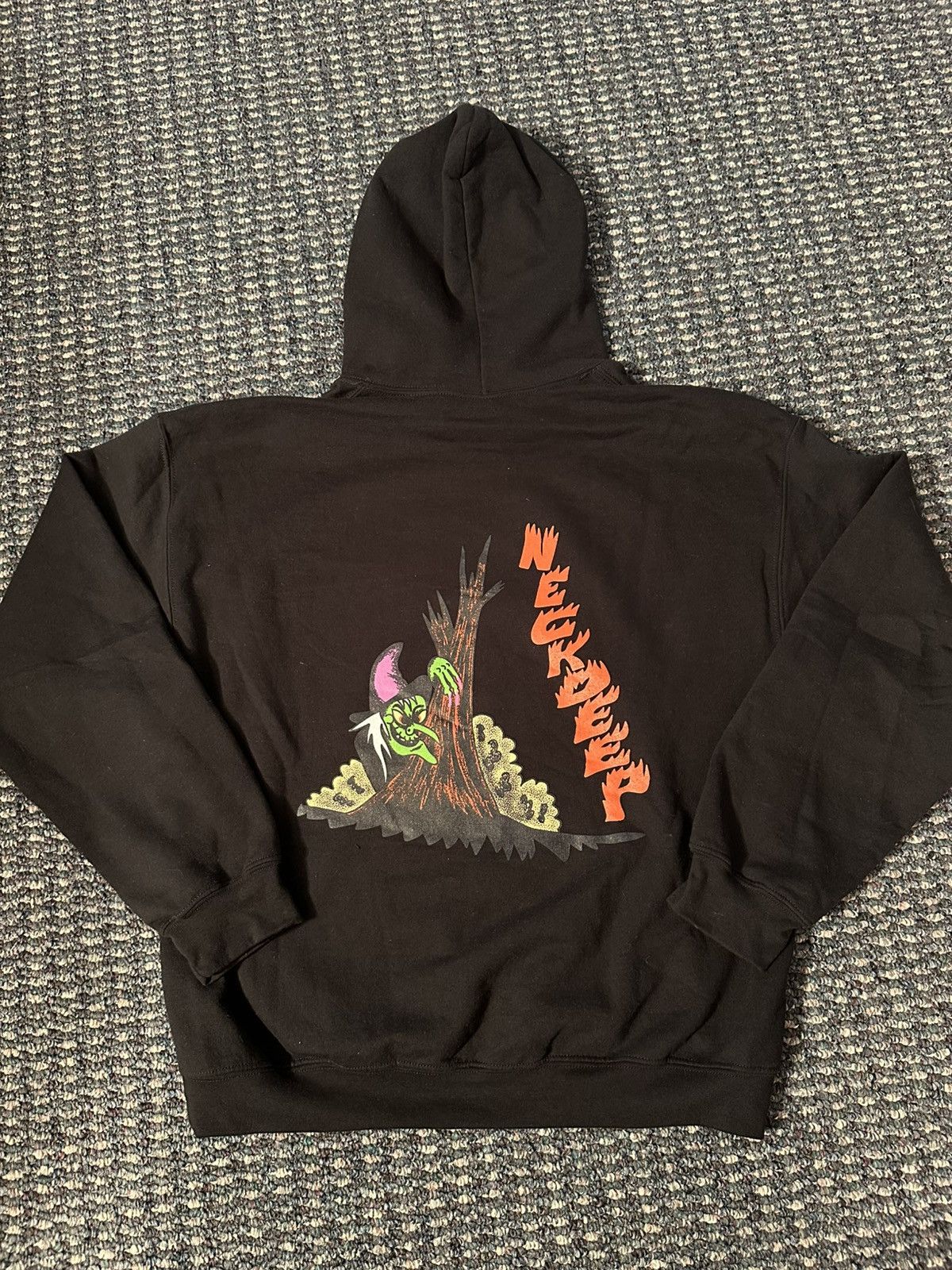 Gildan Neck Deep Hoodie Size US L / EU 52-54 / 3 - 4 Thumbnail