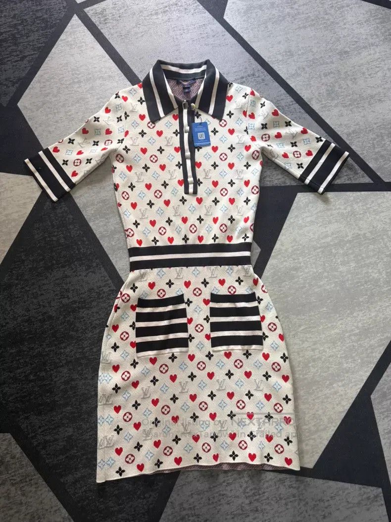 Louis Vuitton Louis Vuitton Playing Card Loving Heart Printed Knit Dress Size XS / US 0-2 / IT 36-38 - 1 Thumbnail