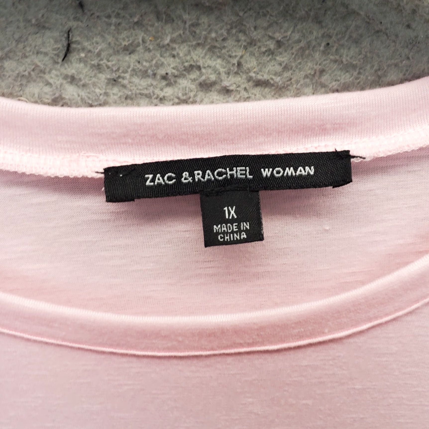 Vintage Zac & Rachel Blouse Womens 1X Pink Eyelet Balloon Sleeve Round Neck Pullover Shirt Womens 1X Pink Eyelet Balloon Sleeve Round Neck Pullover Size XL / US 12-14 / IT 48-50 - 5 Thumbnail