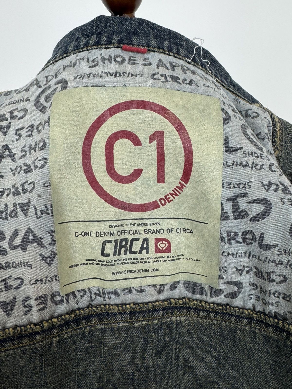 C1RCA C1RCA Denim Jacket Skater Circa JKT Y2K Mens size L Size US L / EU 52-54 / 3 - 8 Thumbnail