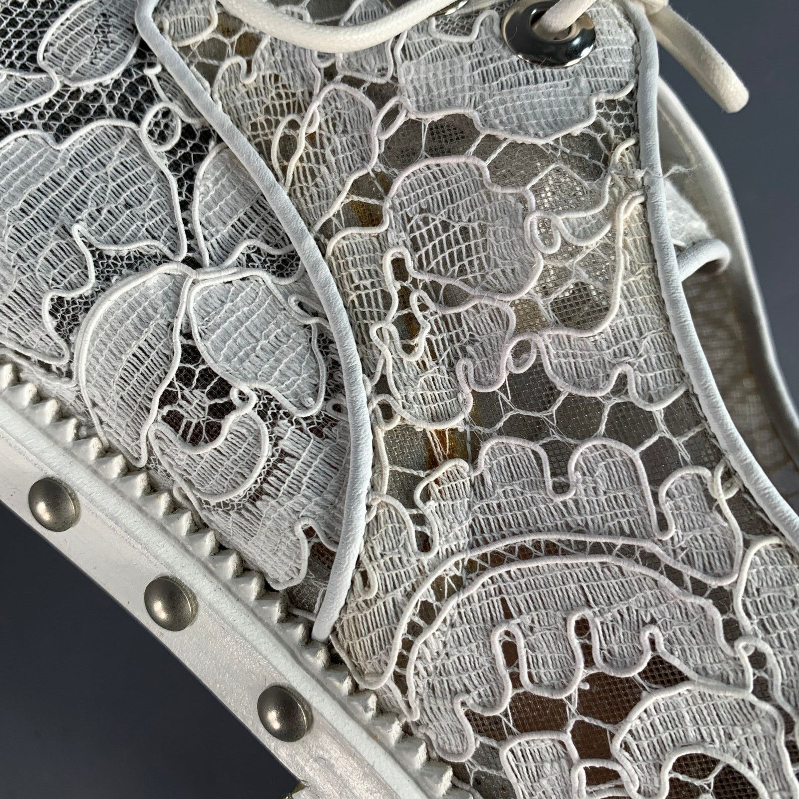 Givenchy GIVENCHY Size 10 White Leather Lace Studded Derby Shoes Size US 10 / IT 40 - 13 Thumbnail
