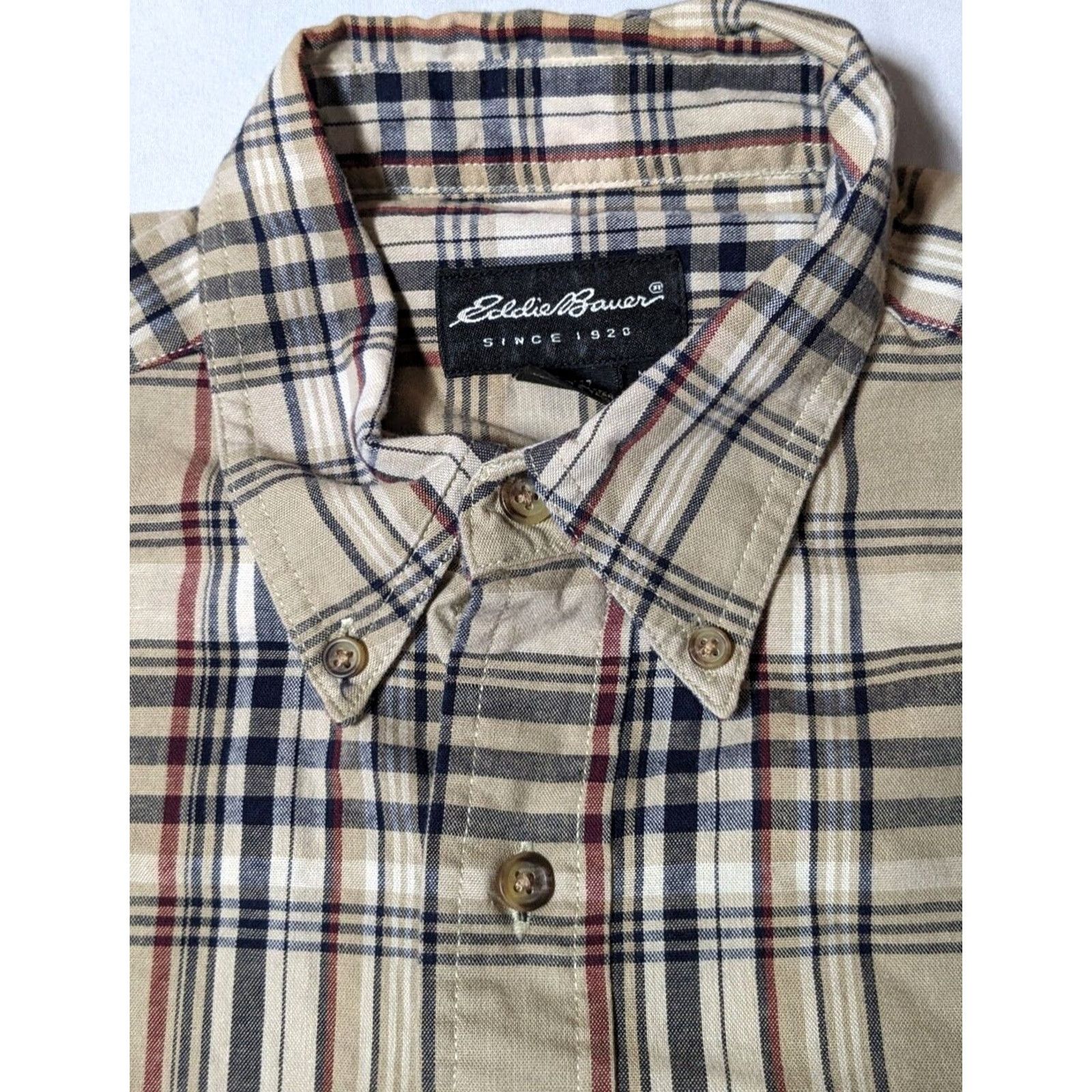 Eddie Bauer Eddie Bauer Button-Up Shirt Men Medium Khaki Brown Plaid 100% Cotton EUC Size US M / EU 48-50 / 2 - 5 Thumbnail