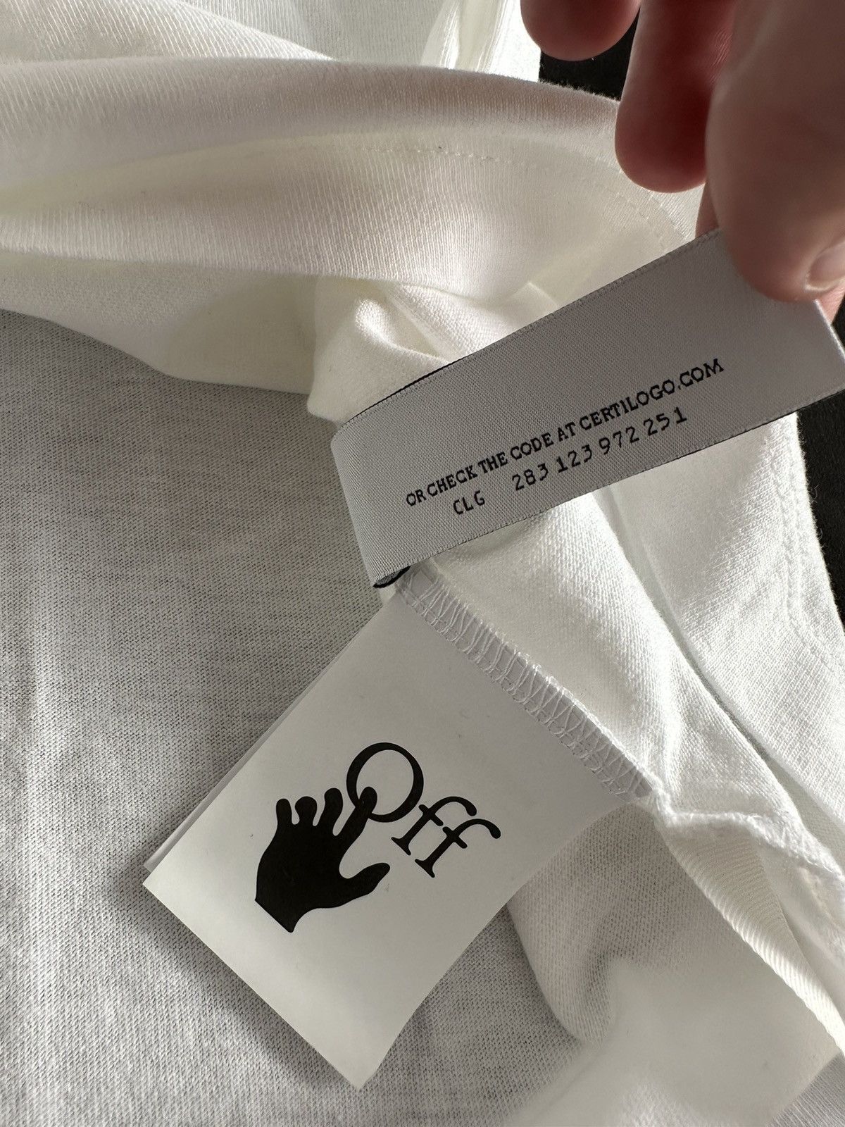 Off-White Off-White T-Shirt Size US M / EU 48-50 / 2 - 8 Thumbnail