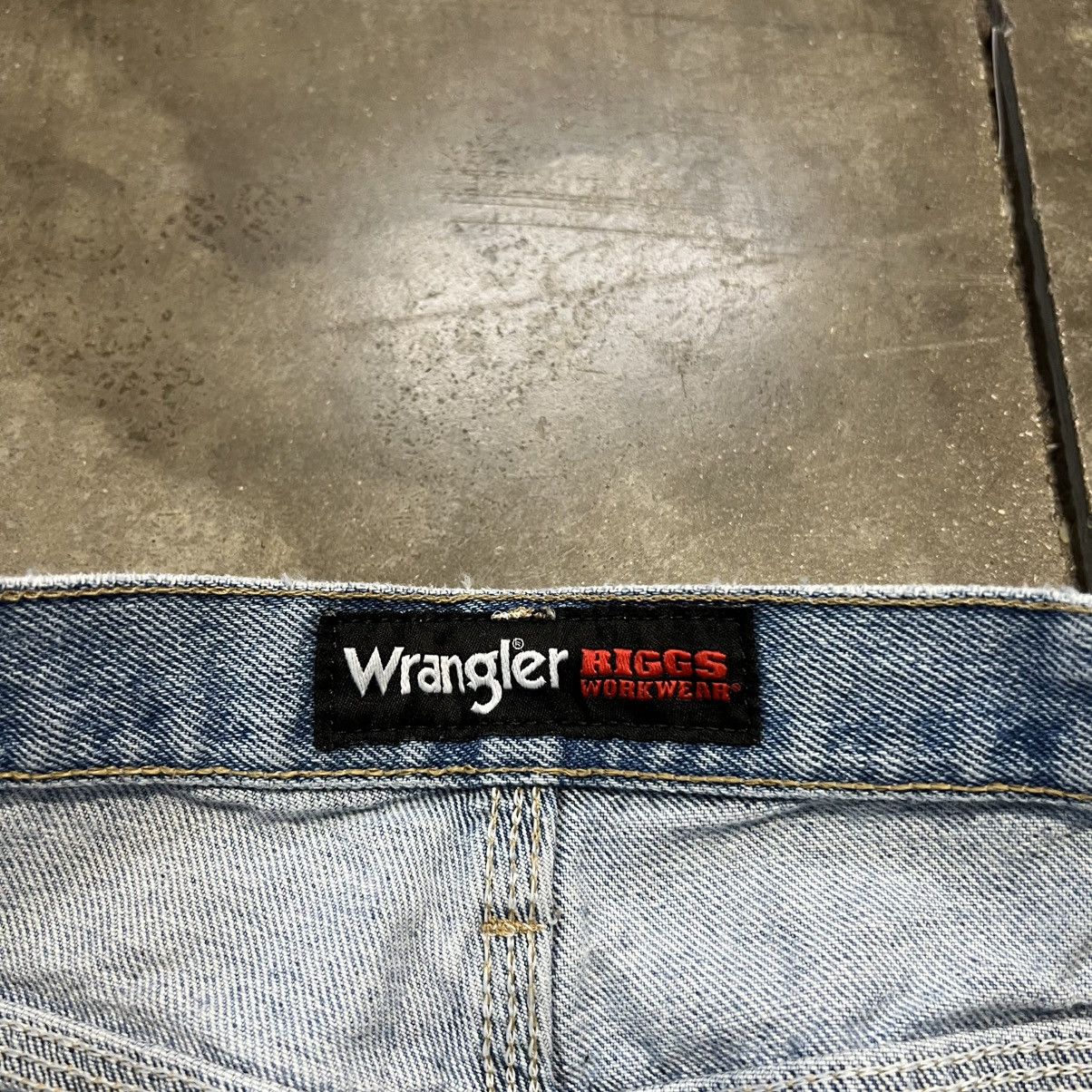 Vintage × Wrangler Vintage Wrangler Riggs Carpenter Workwear Jeans Baggy Faded Size US 36 / EU 52 - 9 Thumbnail