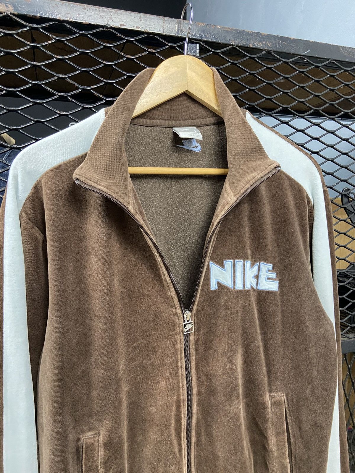 Nike × Other × Vintage Vintage Y2K NIKE VELOUR TRACKSUIT JACKET Size US L / EU 52-54 / 3 - 9 Thumbnail