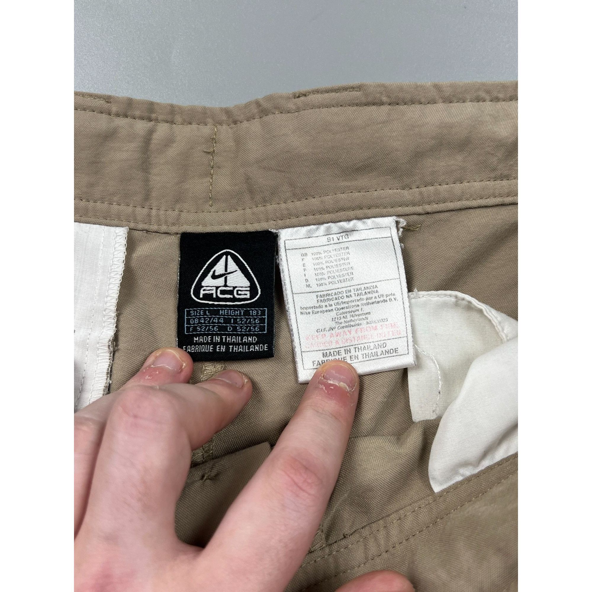 Nike × Nike ACG Nike ACG Lightweight Transformer Cargo Pants Shorts (Y0733) Size US 38 / EU 54 - 8 Thumbnail
