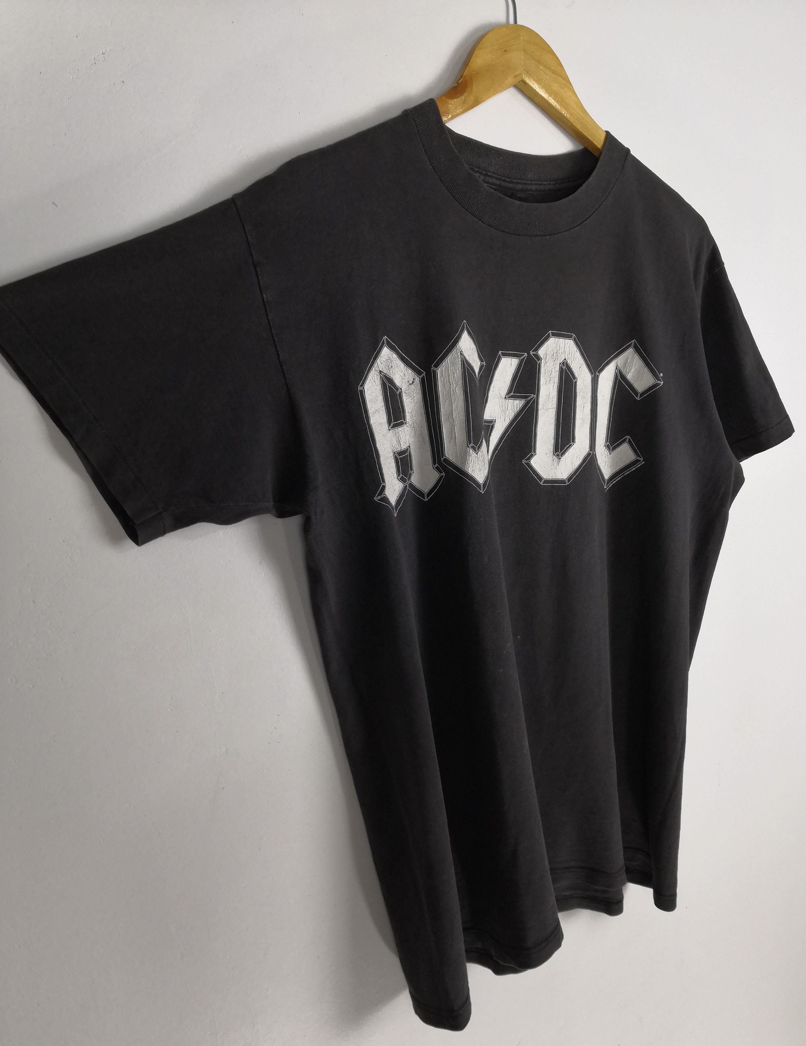 Band Tees Vintage 90s AC/DC T-Shirt Ballbreaker World Tour 1996 Tee Size US L / EU 52-54 / 3 - 4 Thumbnail