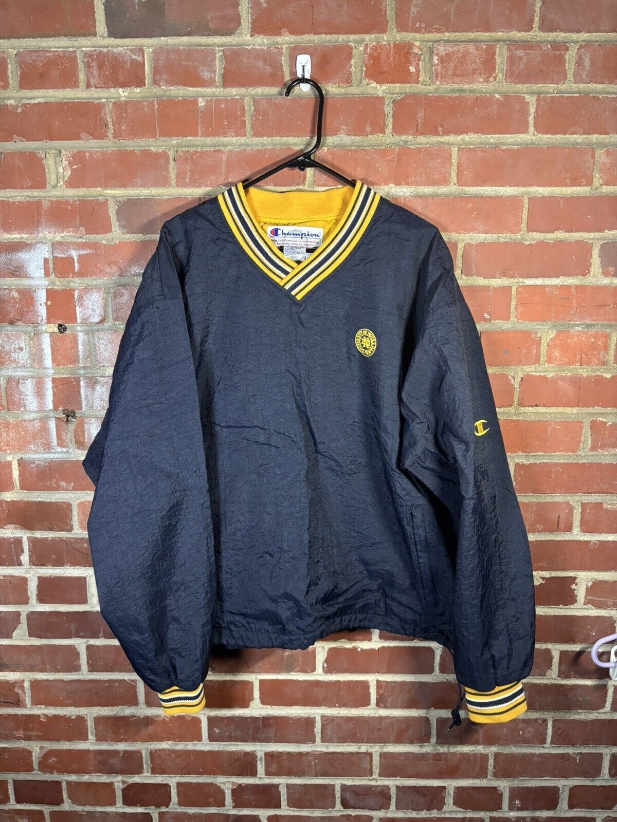 Champion Champion Notre Dame Pullover V Neck Windbreaker Sz Large Size US L / EU 52-54 / 3 - 1 Thumbnail