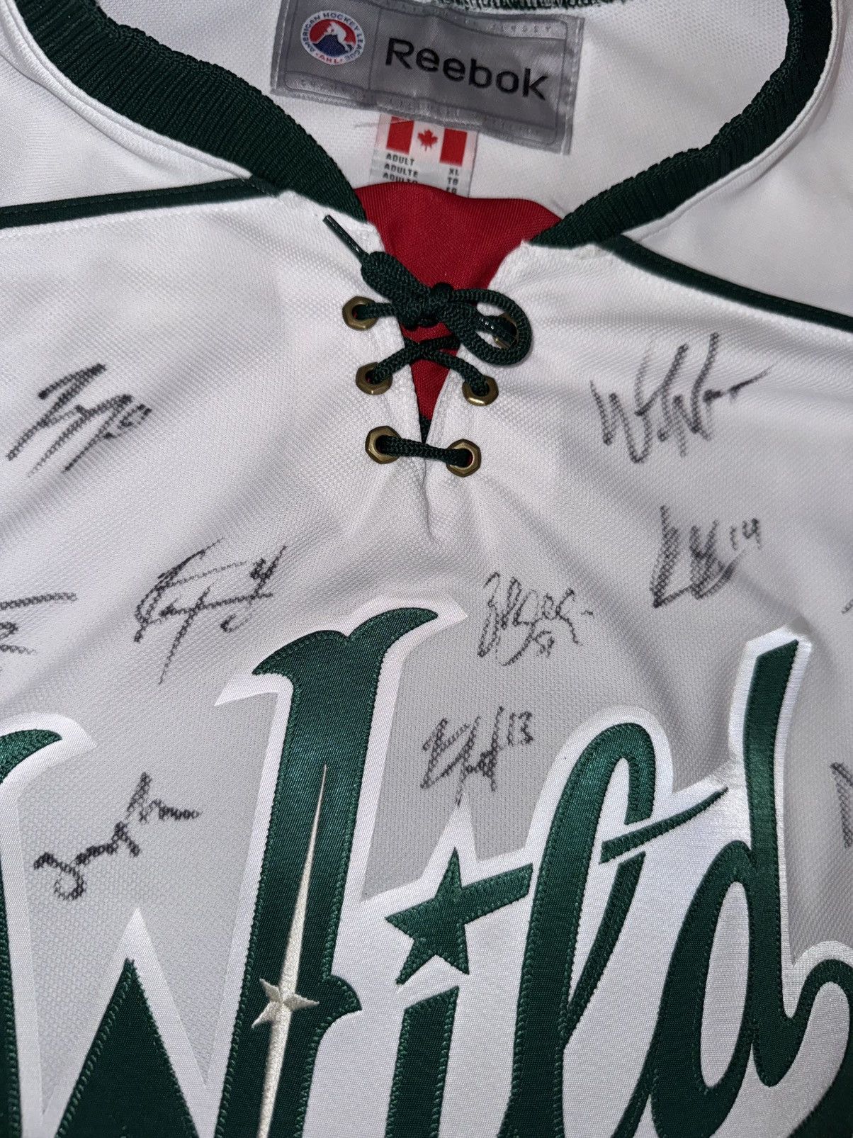 Reebok IOWA WILD SIGNED REEBOK Jersey Shirt size XL Size US XL / EU 56 / 4 - 9 Thumbnail