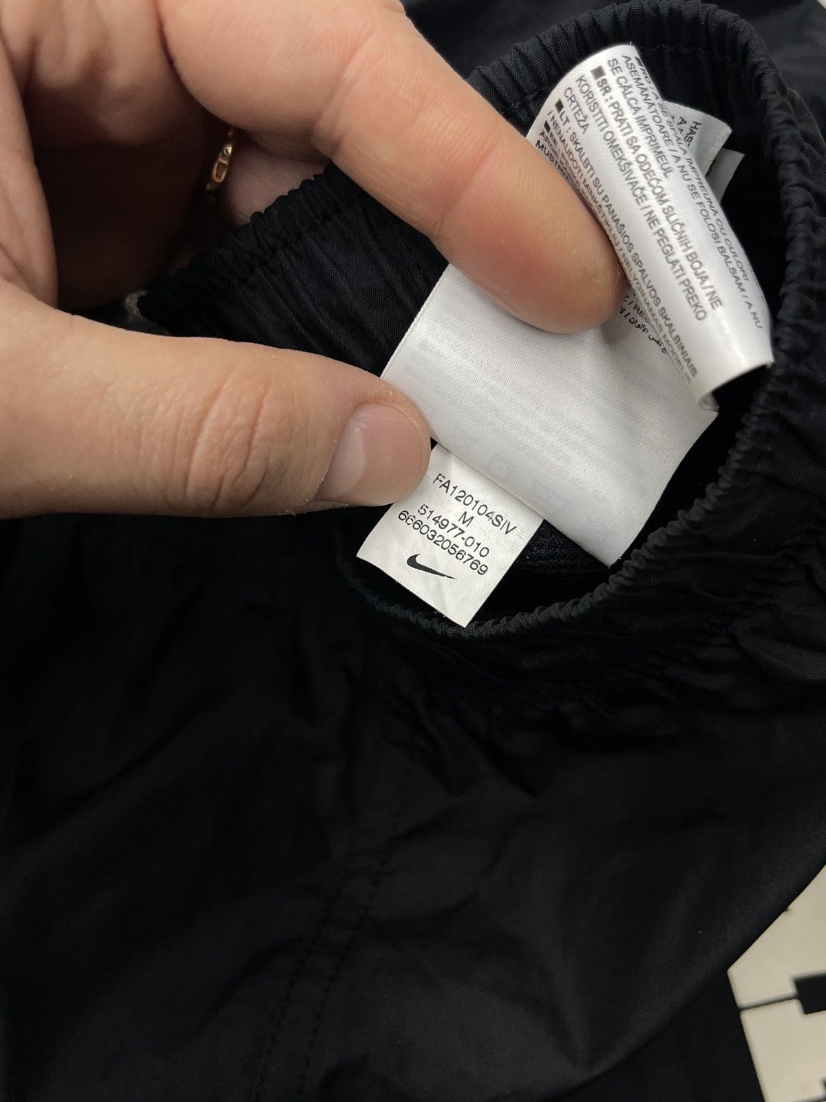 Nike Vintage Nike Nylon Shorts Black Double Big Logo Y2K TECH ACG Size US 32 / EU 48 - 8 Thumbnail