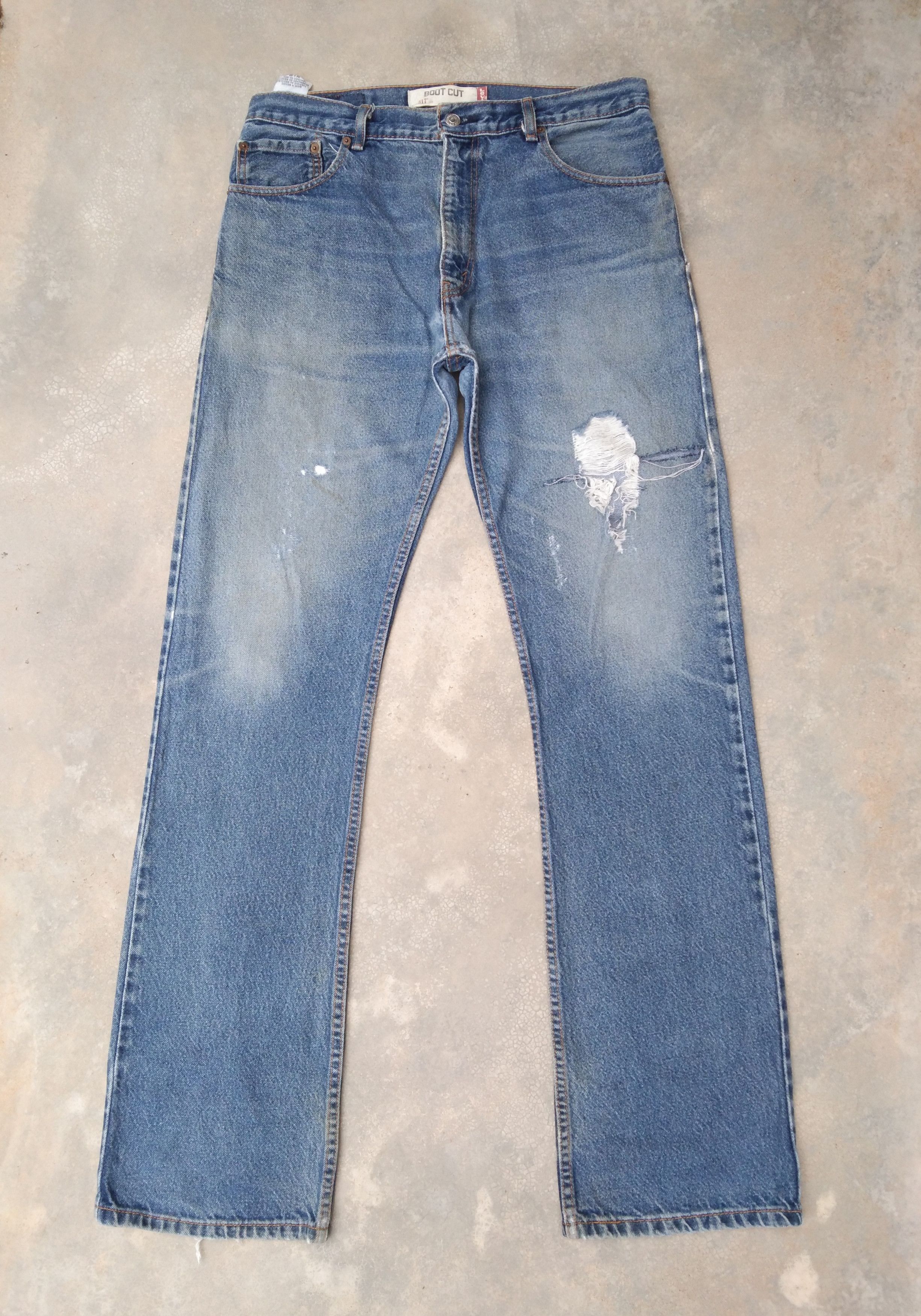 Jean × Levi's × Vintage Vintage Levis 517 Boot Cut Distressed Jeans 34x36 Size US 34 / EU 50 - 1 Thumbnail