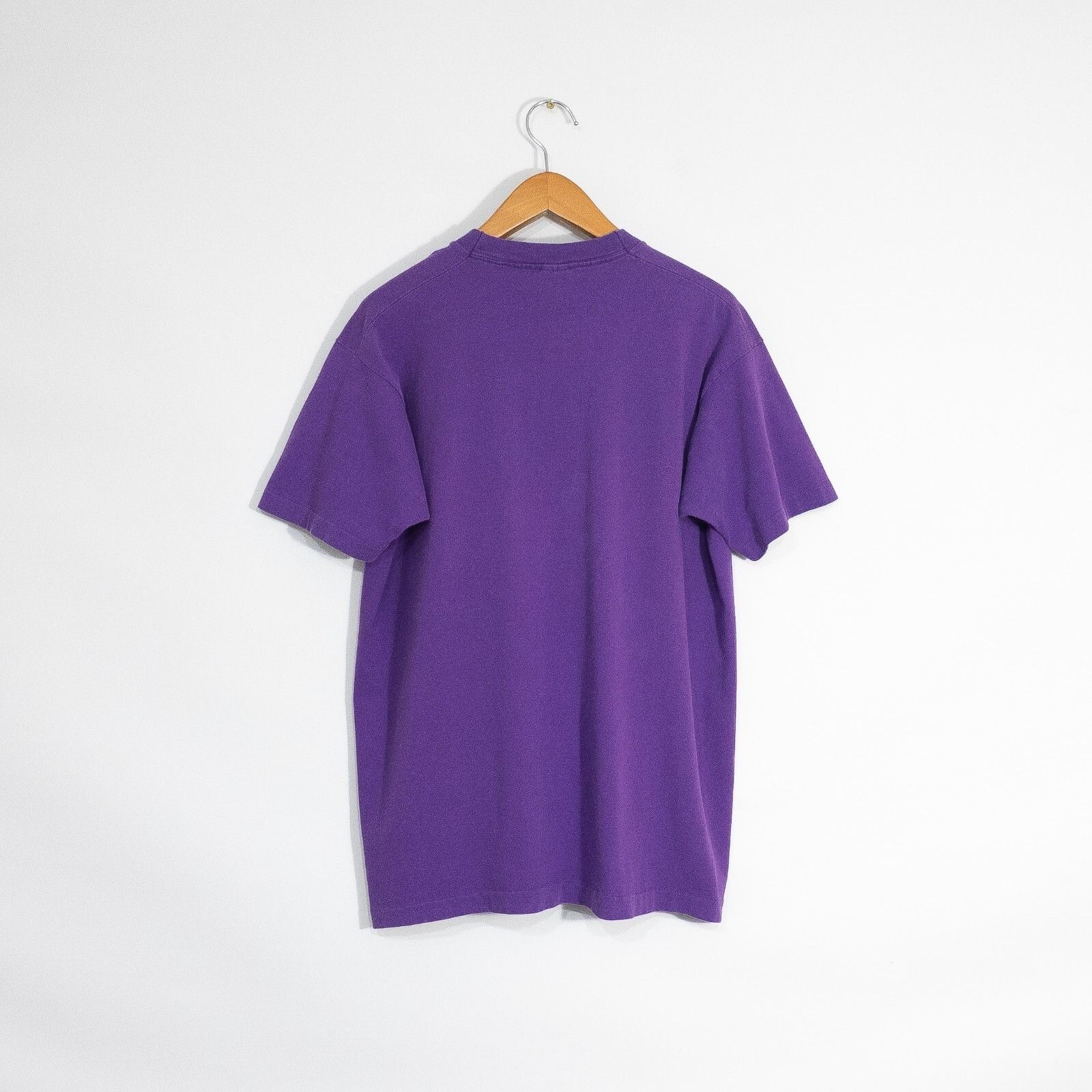 Vintage Vintage 90s Bermuda Tourism T Shirt Mens XL - Distressed Size US XL / EU 56 / 4 - 5 Thumbnail