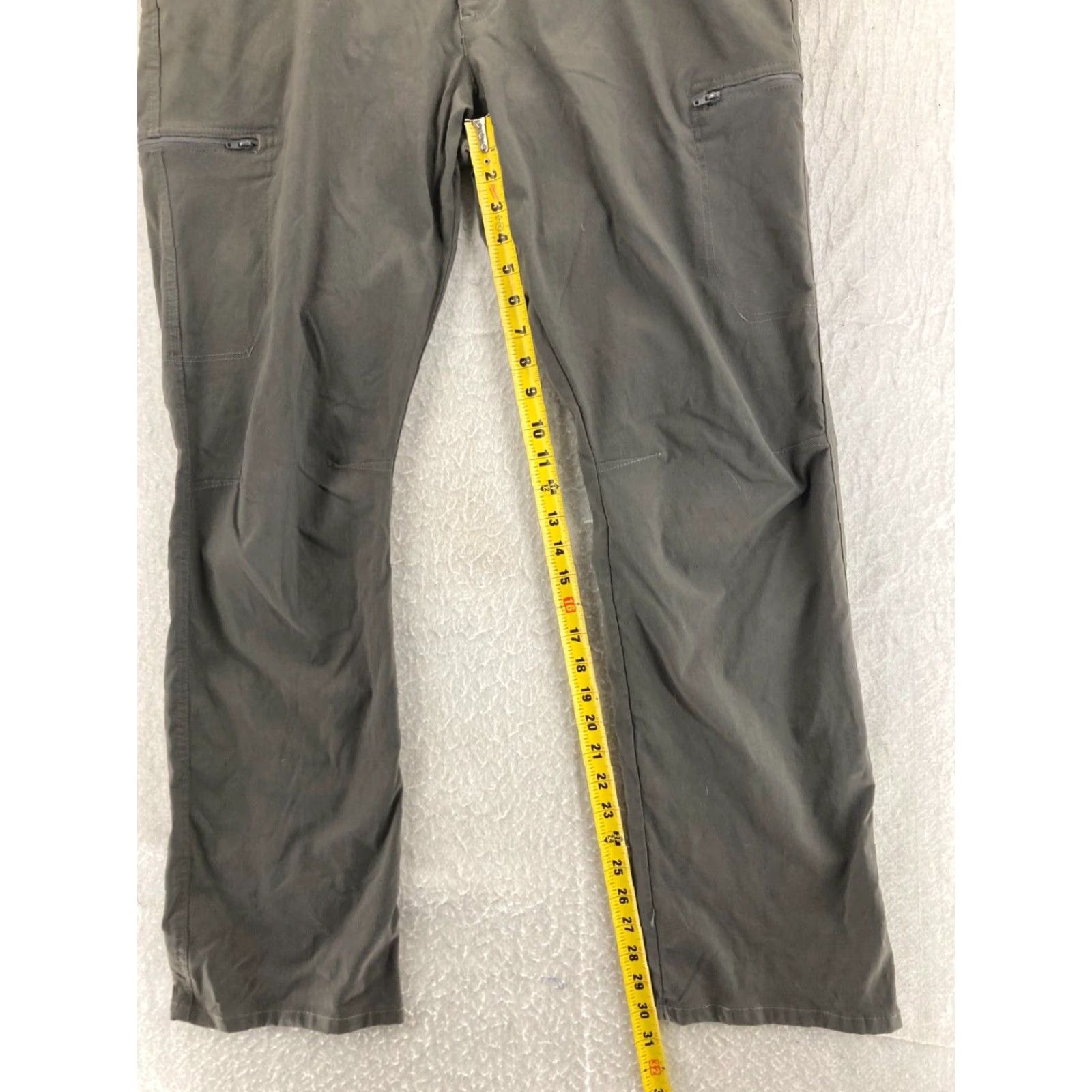 Wrangler Wrangler Relaxed Fit Stretch Cargo Pants Beige Mens 38x33 Size US 38 / EU 54 - 3 Thumbnail