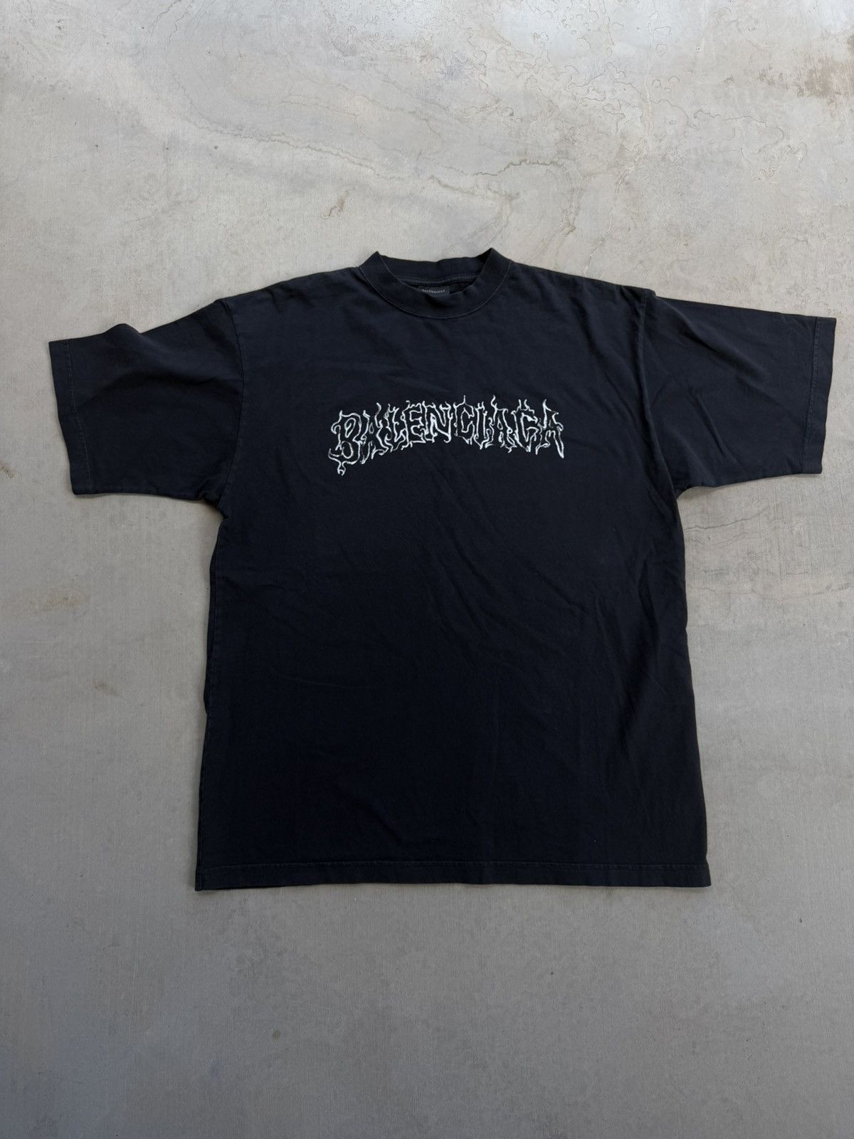 Balenciaga Balenciaga DIY metal logo tee | Grailed
