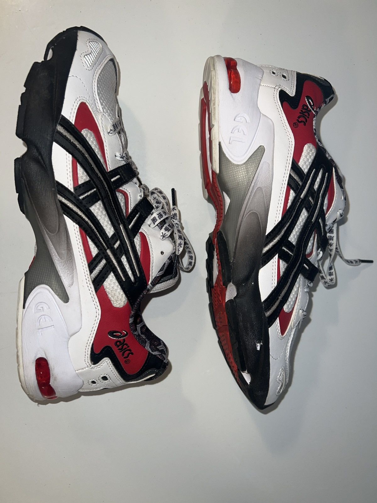 Asics Gel ASICS Size US 10 / EU 43 - 9 Thumbnail