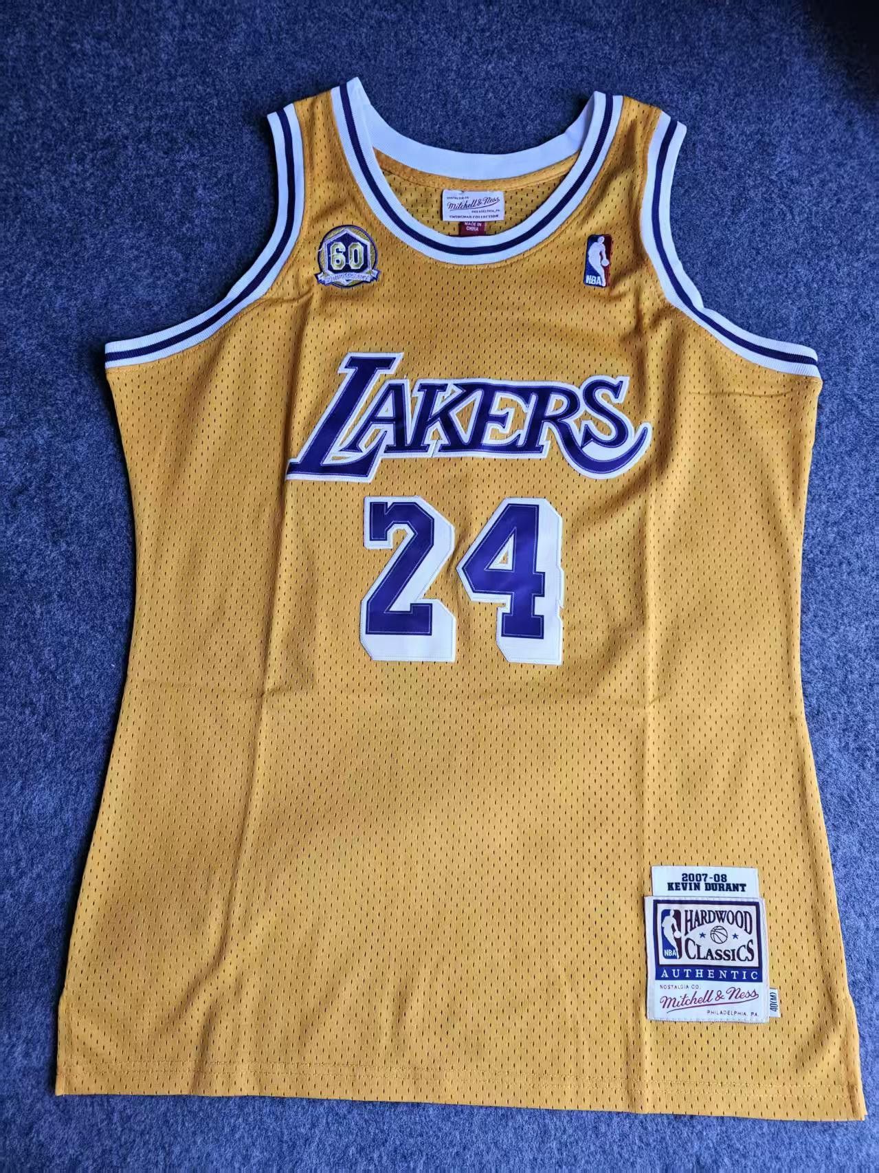 NBA 2007 08 Laker 24 Kobe Bryant Jersey Size US M / EU 48-50 / 2 - 1 Thumbnail