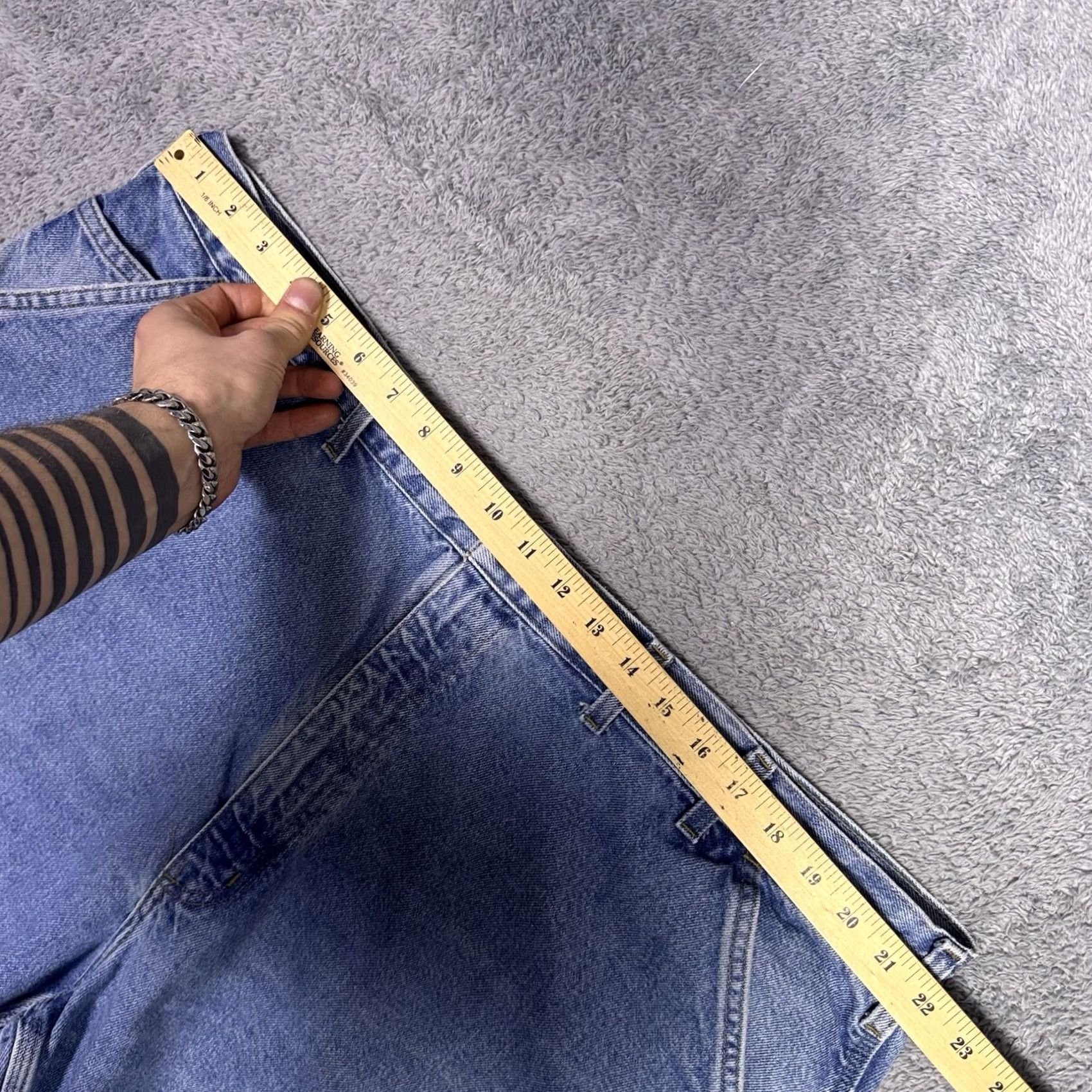 Carhartt Carhartt Jeans B29 STW Denim Carpenter Shorts Mens 44x8 Y2K Utility Fade Workwear Denim Size US 44 / EU 60 - 7 Thumbnail