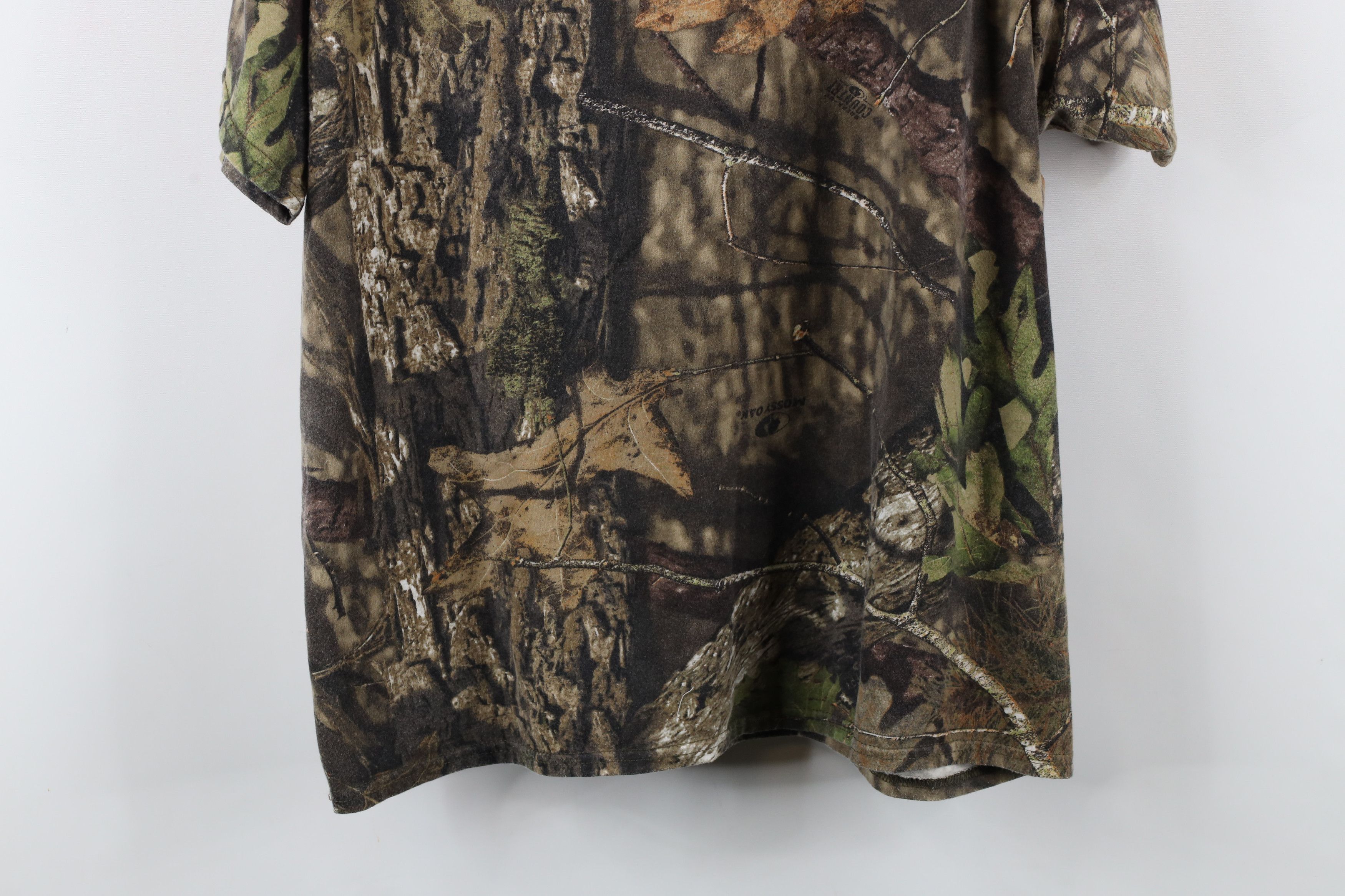 Vintage Vintage Streetwear Mossy Oak Camouflage Short Sleeve T-Shirt Size US XXL / EU 58 / 5 - 11 Thumbnail
