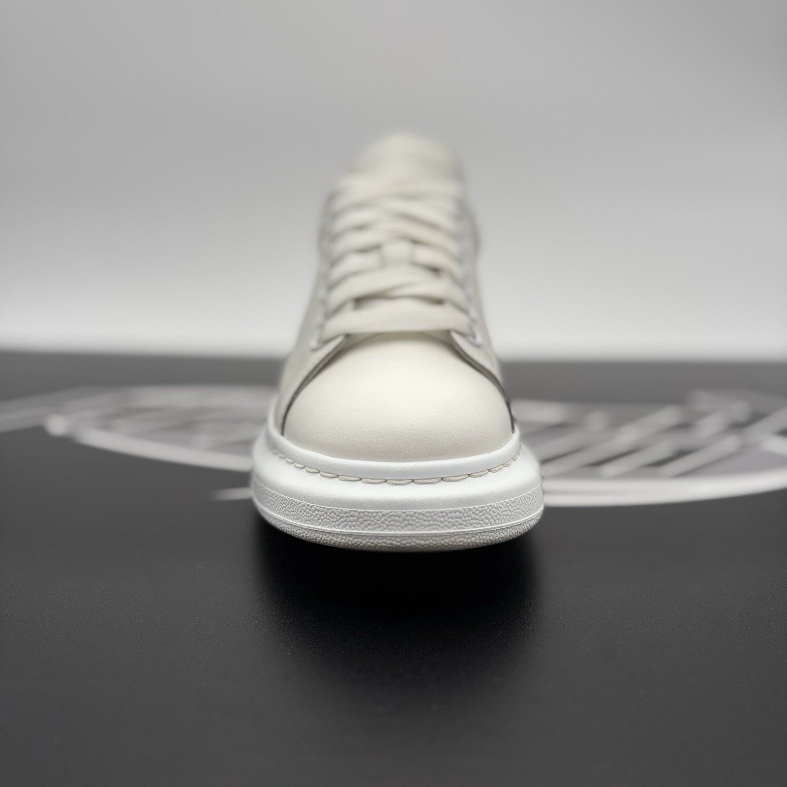 Alexander McQueen Alexander McQueen ' White, Pink Snake Print ' | GREAT COND! Size US 8 / EU 41 - 6 Thumbnail