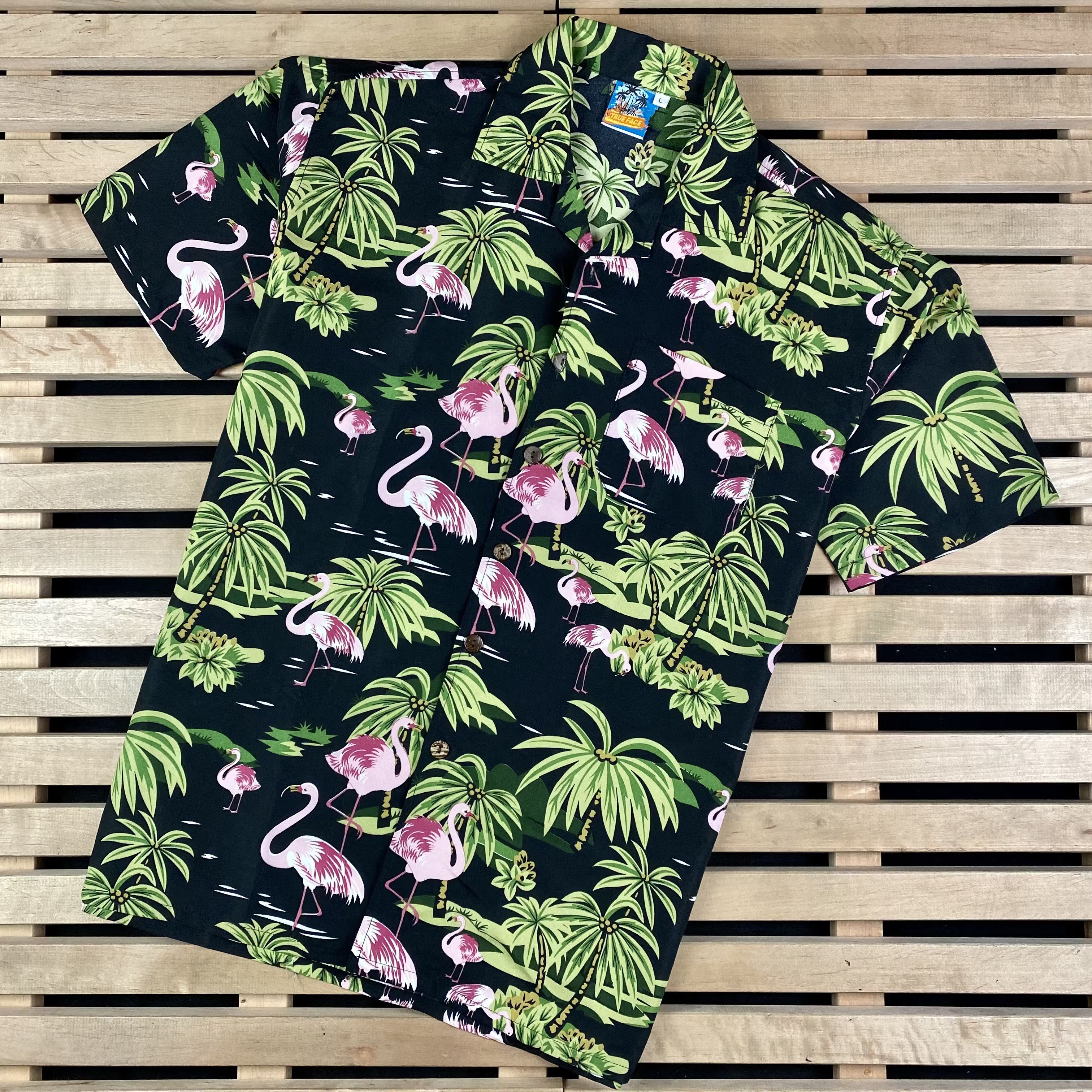 Vintage Men’s Crazy Hawaiian Shirt Short Sleeve True Face Size L Size US L / EU 52-54 / 3 - 1 Thumbnail