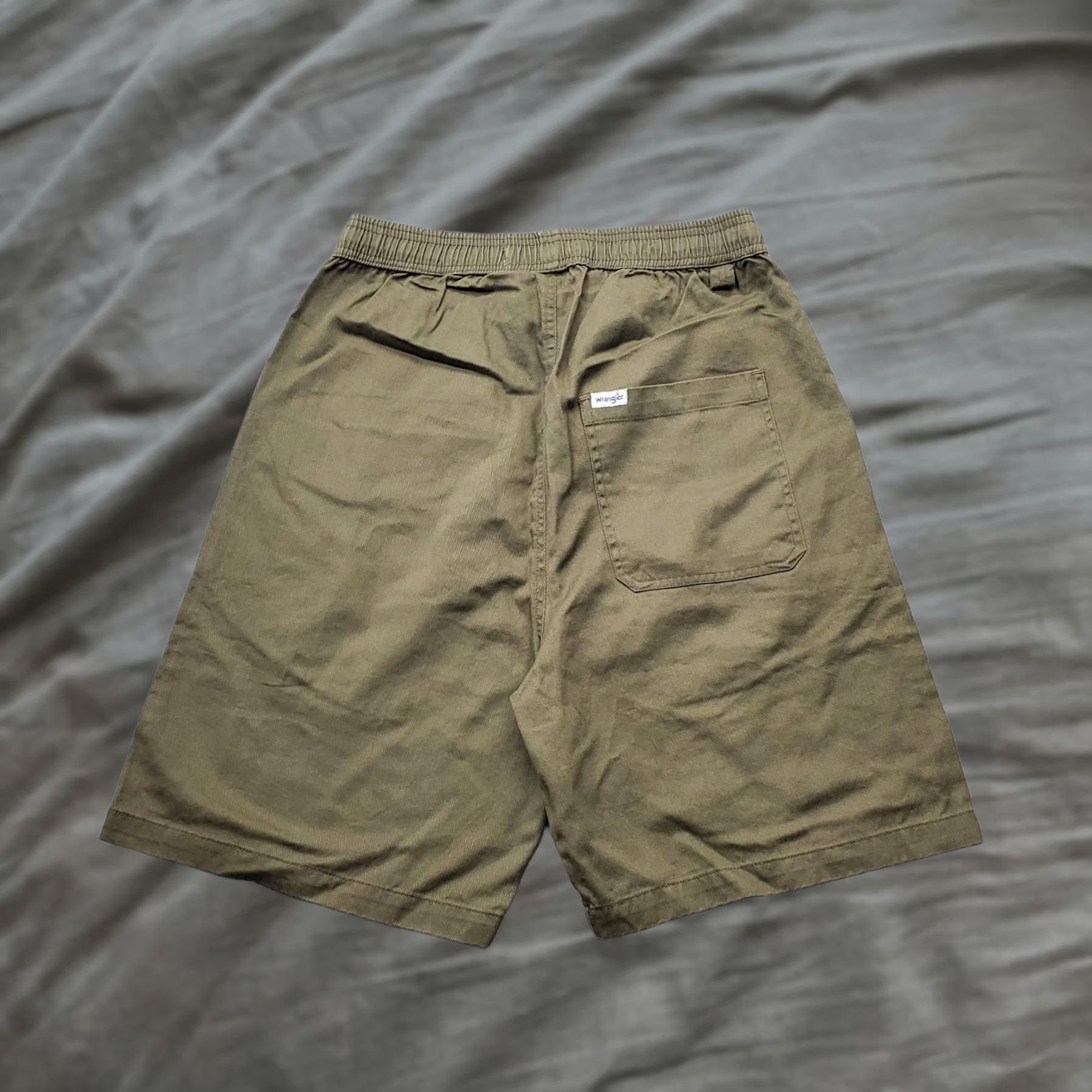 Wrangler Wrangler Bermuda Shorts Mens Medium Green Elastic Waist Drawstring Patch Logo Bermuda Shorts Mens Green Elastic Waist Drawstring Patch Logo Size US 31 - 1 Thumbnail