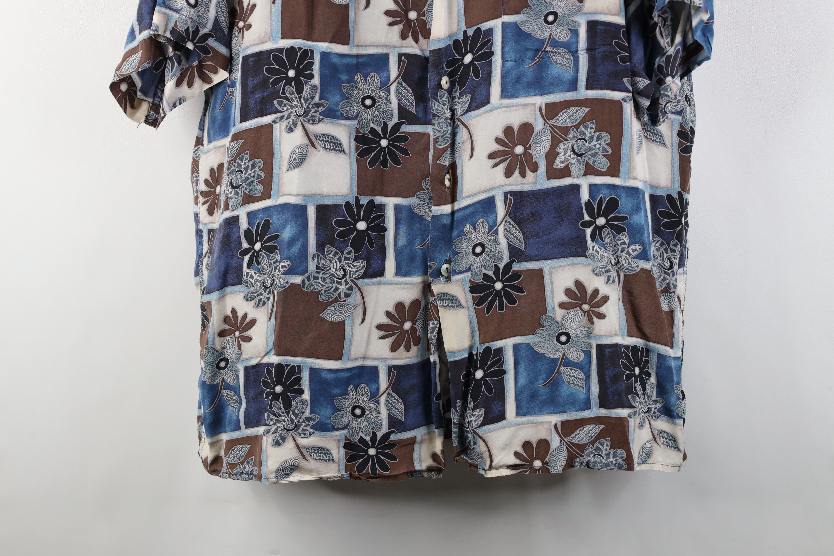 Vintage Vintage 90s Streetwear Silk Flower Collared Button Shirt Size US M / EU 48-50 / 2 - 3 Thumbnail