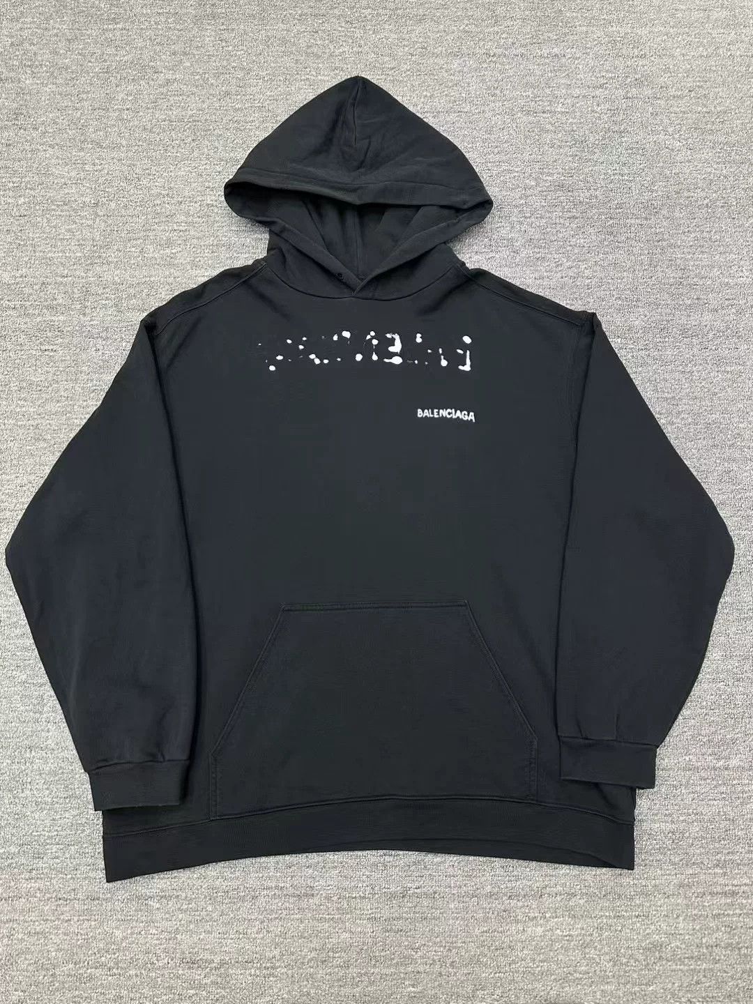 Balenciaga Balenciaga Graffiti Logo Sweatshirt XXL Size US XXL / EU 58 / 5 - 1 Thumbnail