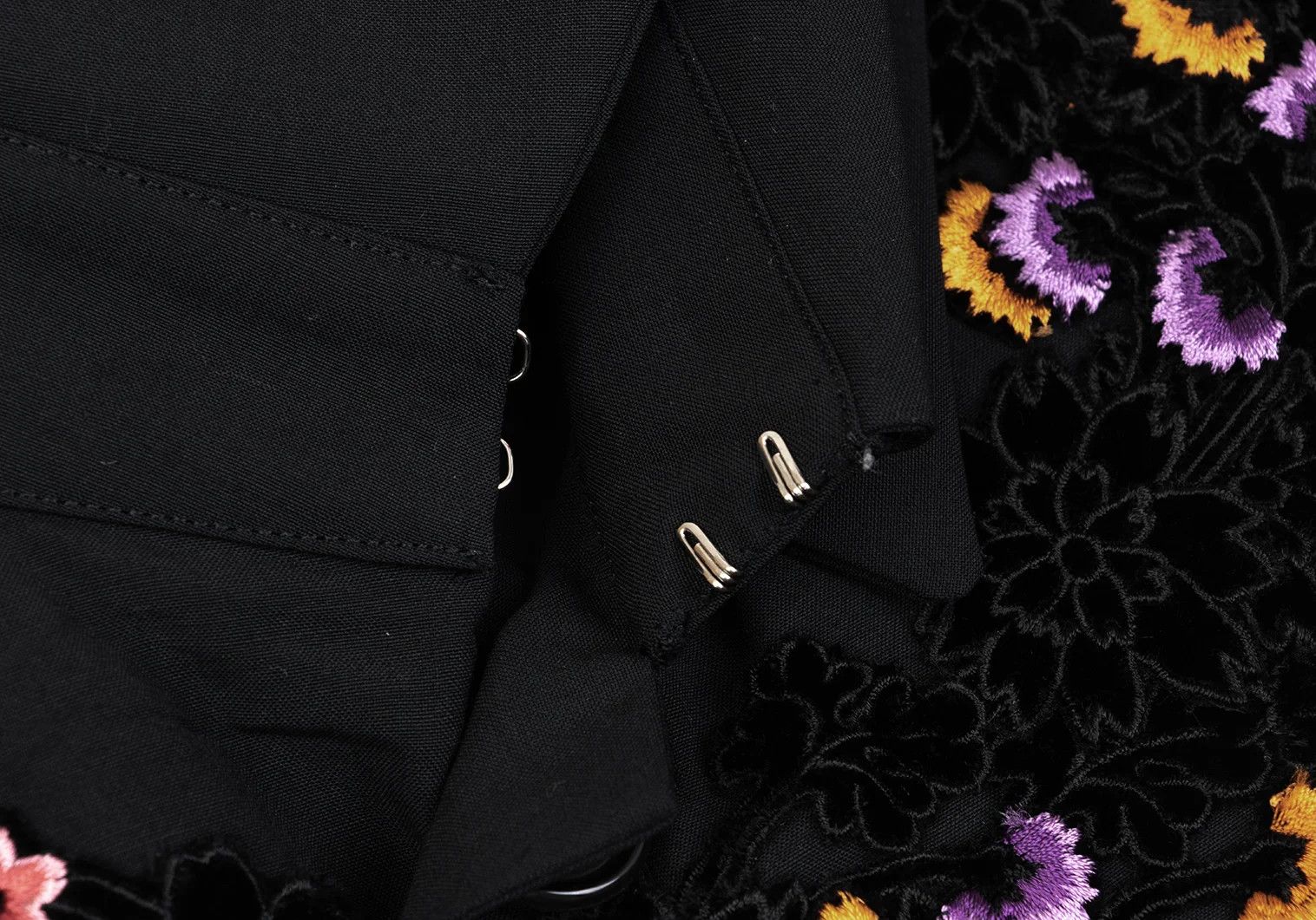Yohji Yamamoto Yohji Yamamoto Velvet Floral Patch Design Jacket Size US M / EU 48-50 / 2 - 6 Thumbnail