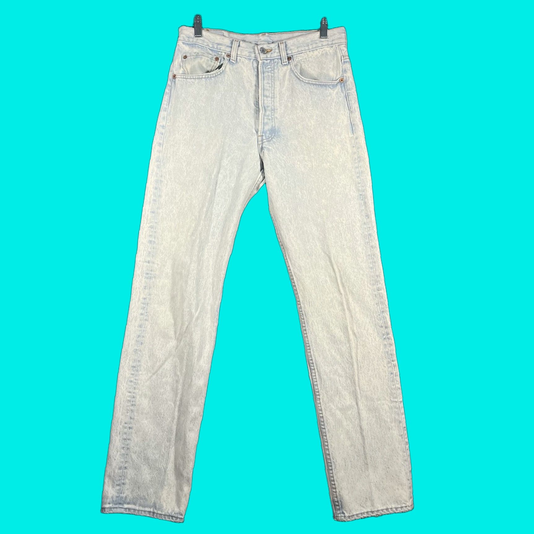 Levi's VINTAGE Levi's Jeans 501 Straight Mens 30x32 Blue Button Fly Denim Light Wash USA 1990s Mens Jeans Size US 30 / EU 46 - 1 Thumbnail