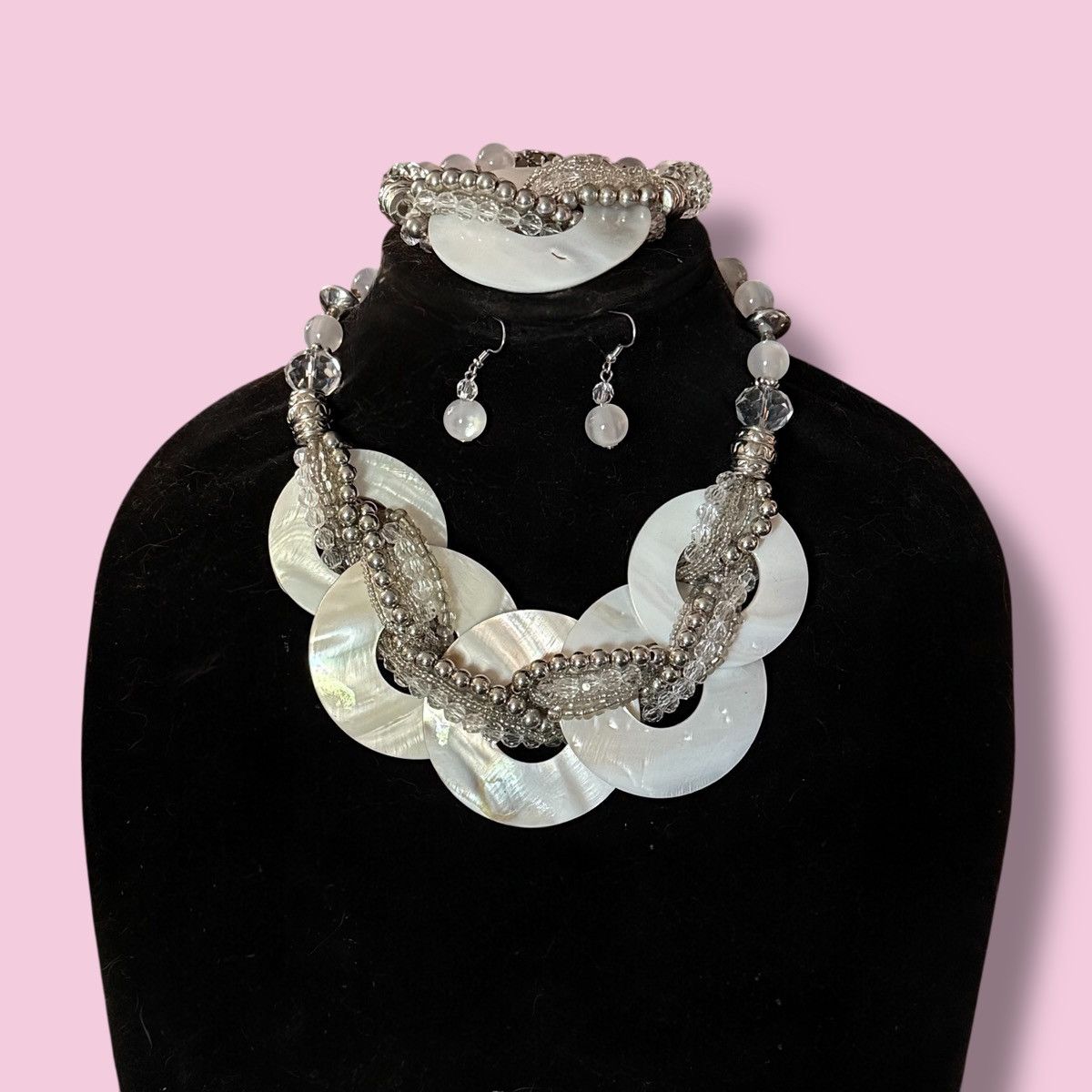 Other Bella Del Mar chunky mother of pearl statement jewelry set Size ONE SIZE - 1 Thumbnail