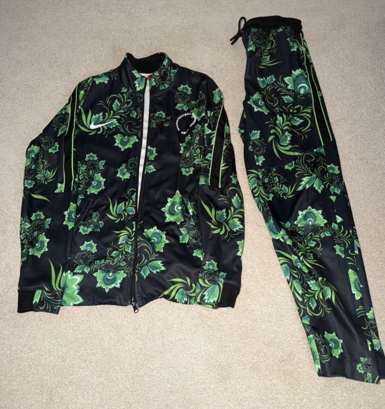 Nike Nike Nigeria 2018 world cup tracksuit Size US M / EU 48-50 / 2 - 1 Thumbnail