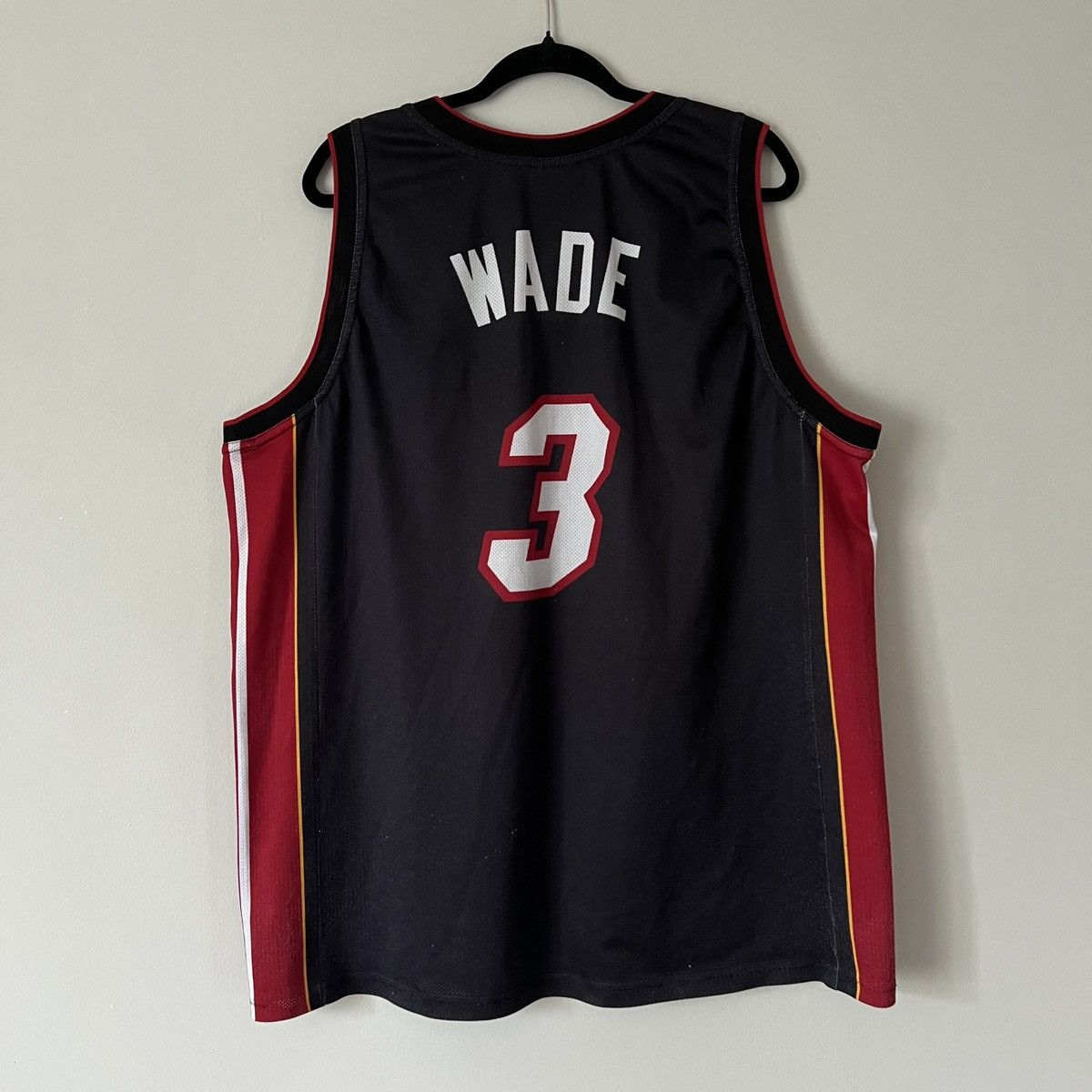 Champion Vintage Champion NBA Miami Heat Jersey Dwayne Wade XXXL Size US XXL / EU 58 / 5 - 2 Thumbnail