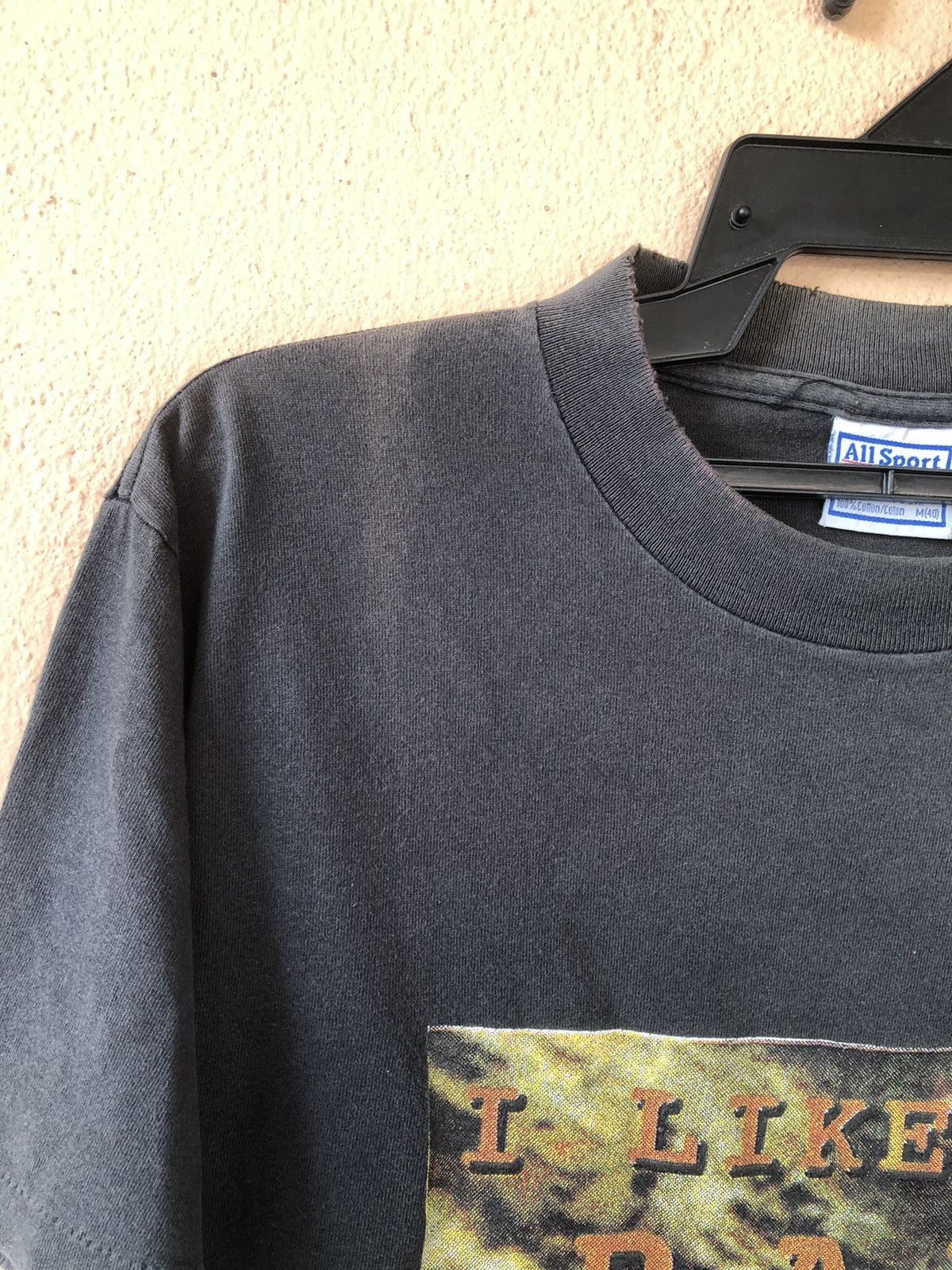 Vintage Vintage 90s RAW Nude Girl Rare Distressed Tee Size US L / EU 52-54 / 3 - 6 Thumbnail