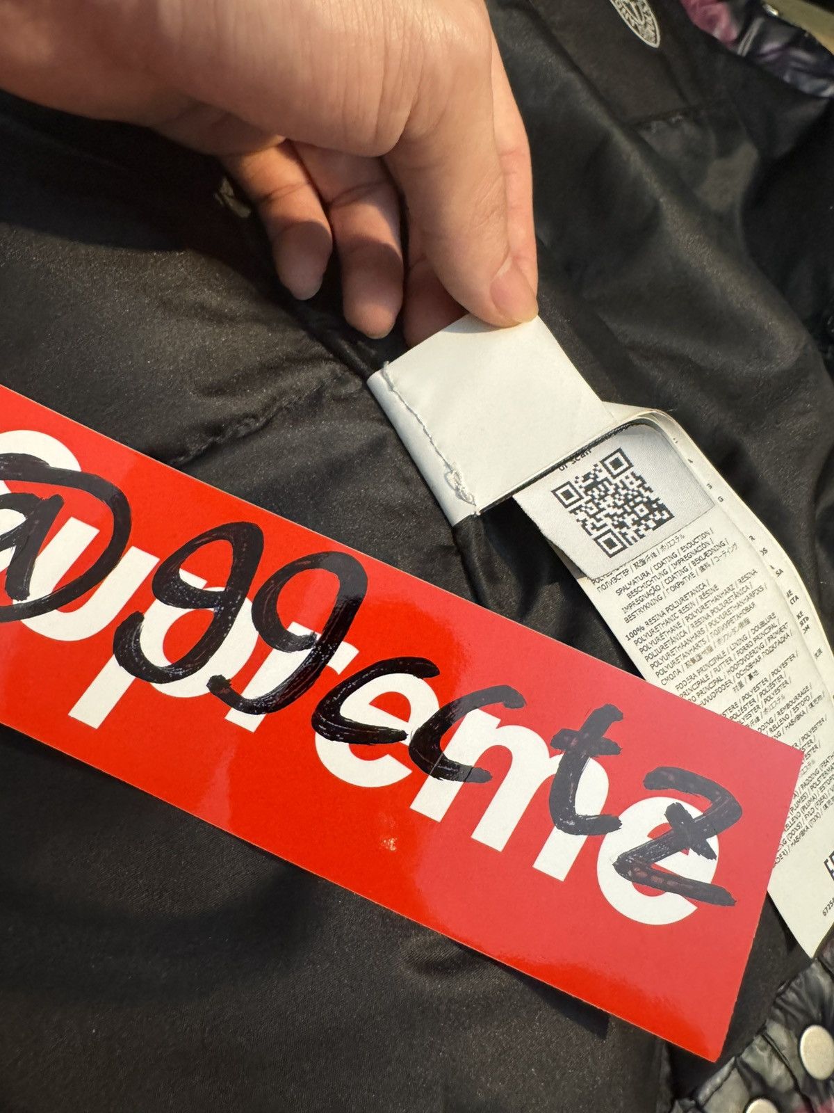 Stone Island × Supreme Supreme Stone Island Lamy Cover Stampato Puffy Jacket Size US M / EU 48-50 / 2 - 7 Thumbnail
