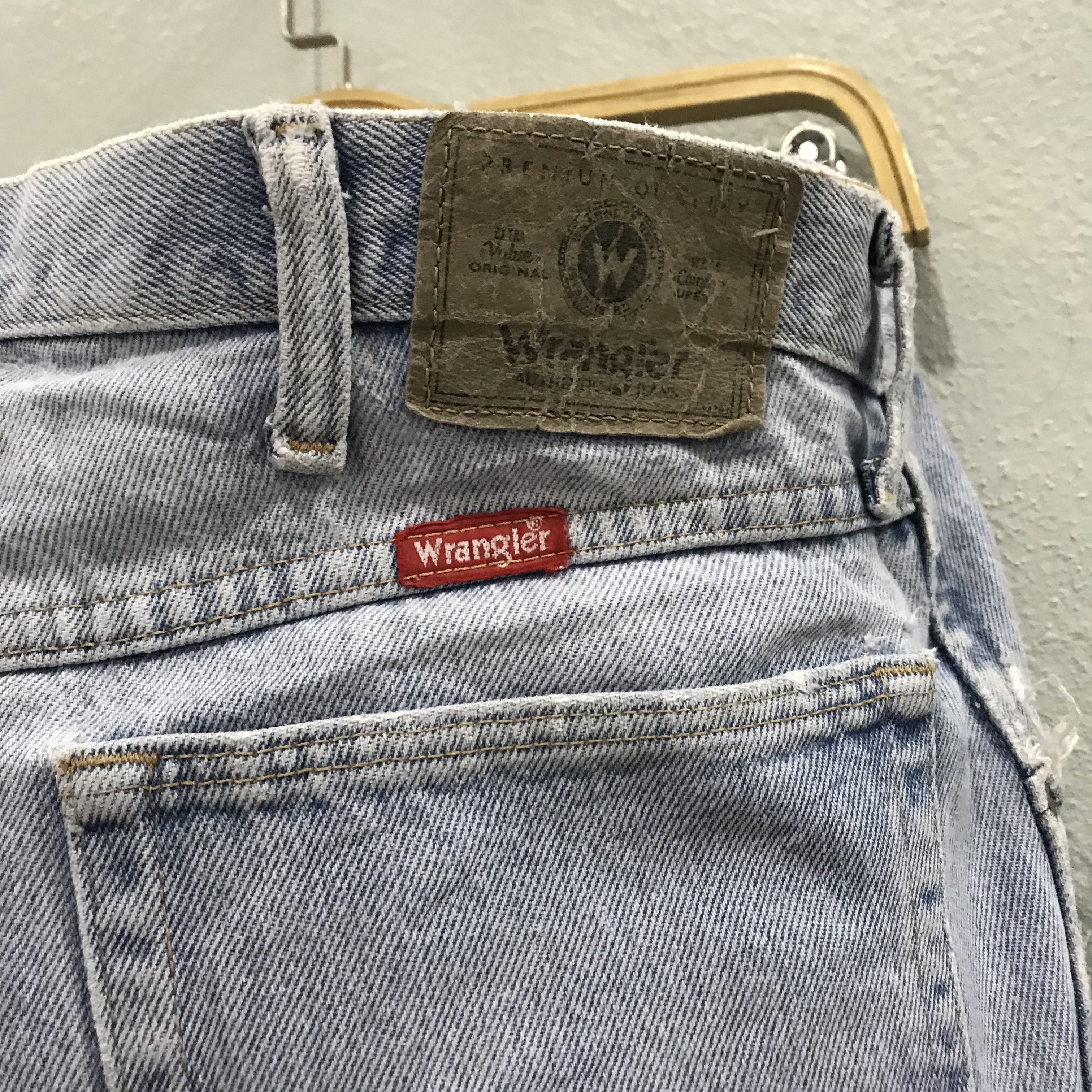 Wrangler Vintage 90s Wrangler Light Wash High Waist Wide Leg Size US 36 / EU 52 - 12 Thumbnail