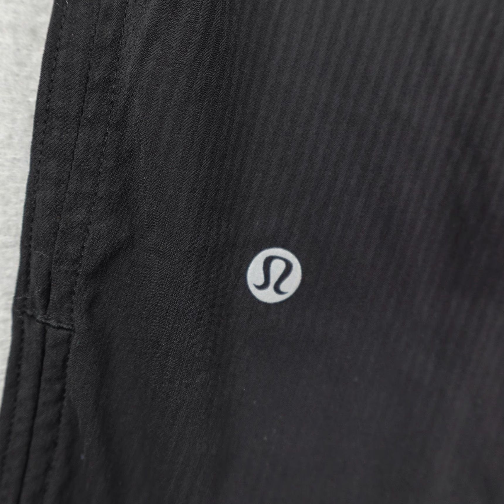Lululemon Lululemon Pants Womens S Black Dance Studio Crop 25" Joggers Gym Yoga Athletic Pants Striped Pattern Pockets Elastic Waist Regular Inseam 24" Size 28" / US 6 / IT 42 - 6 Thumbnail